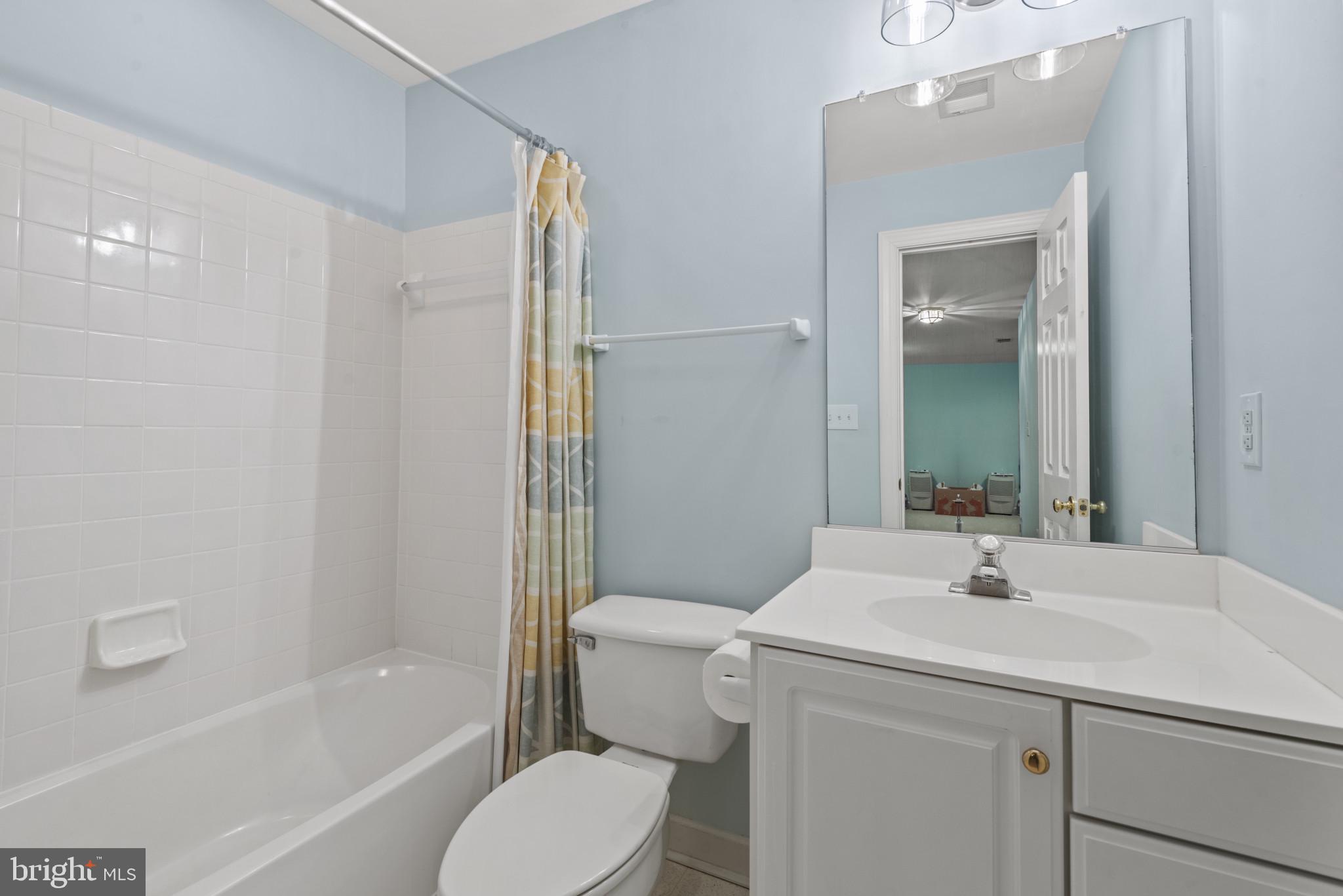 3303 Governor Carroll Ct