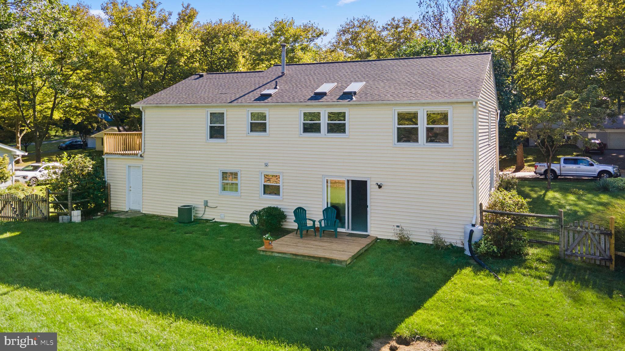 5039 W Running Brook Rd