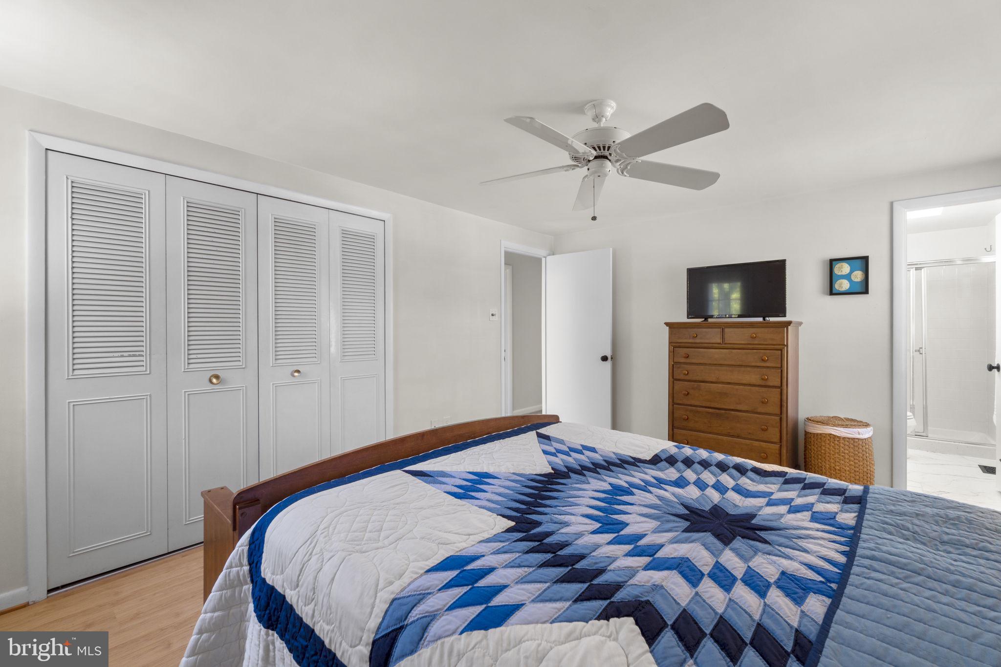 5039 W Running Brook Rd