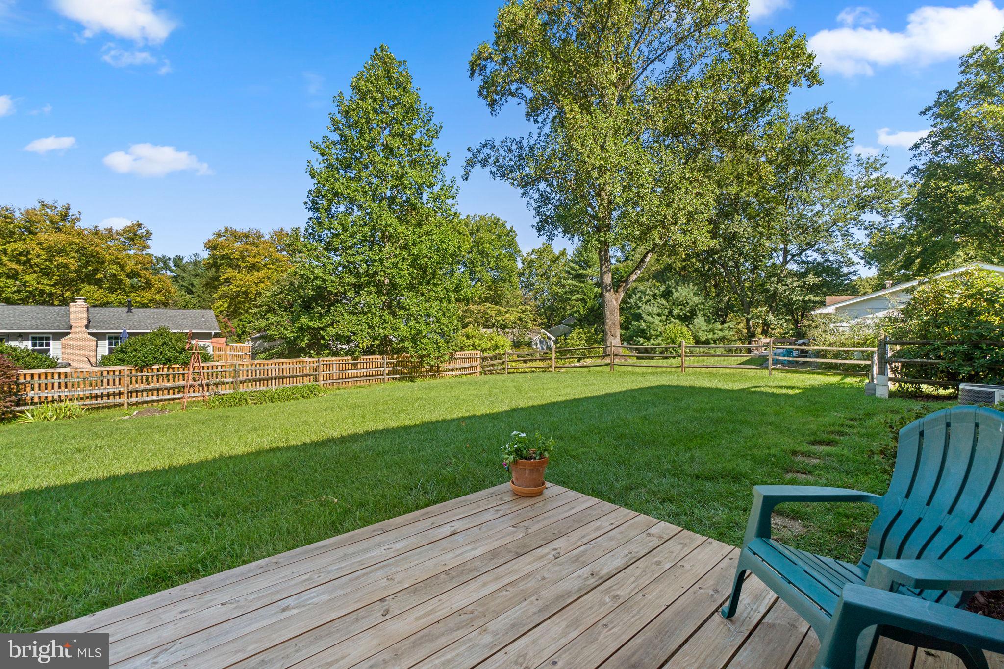 5039 W Running Brook Rd