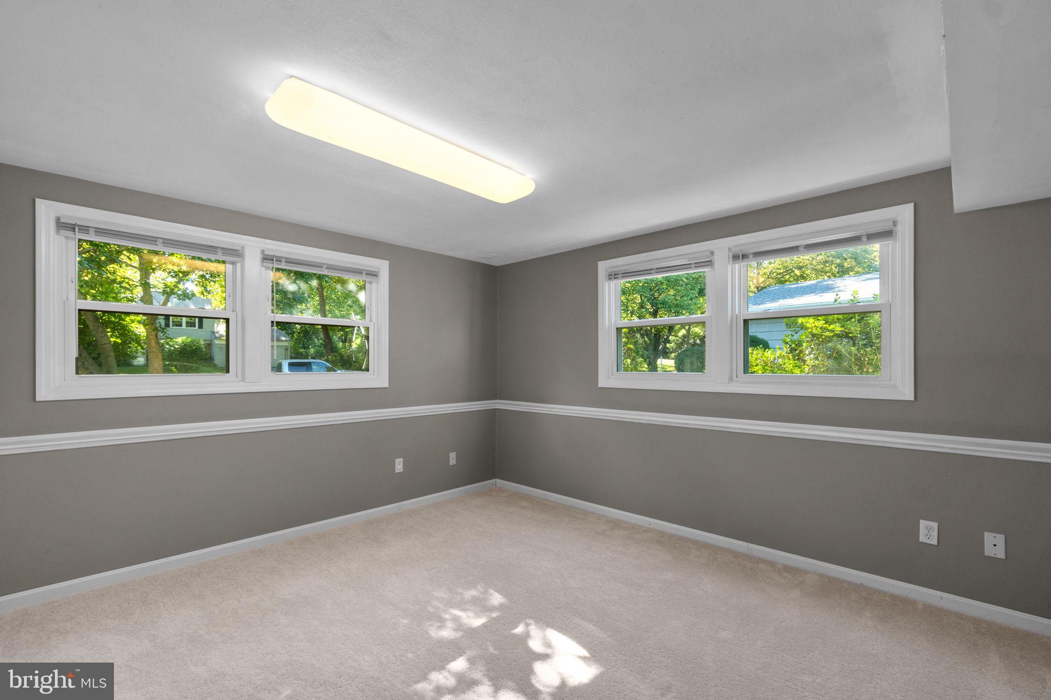 5039 W Running Brook Rd