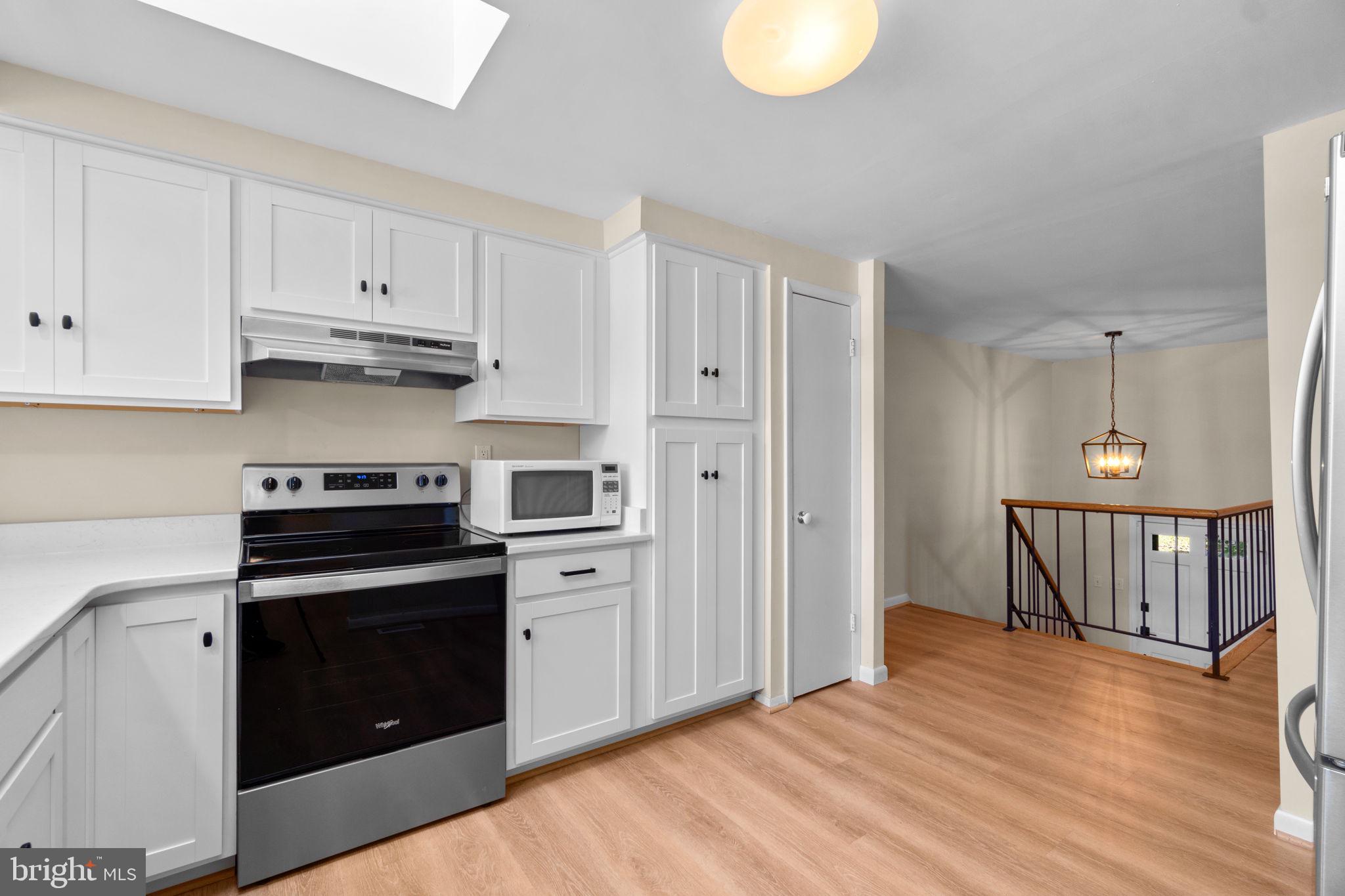 5039 W Running Brook Rd