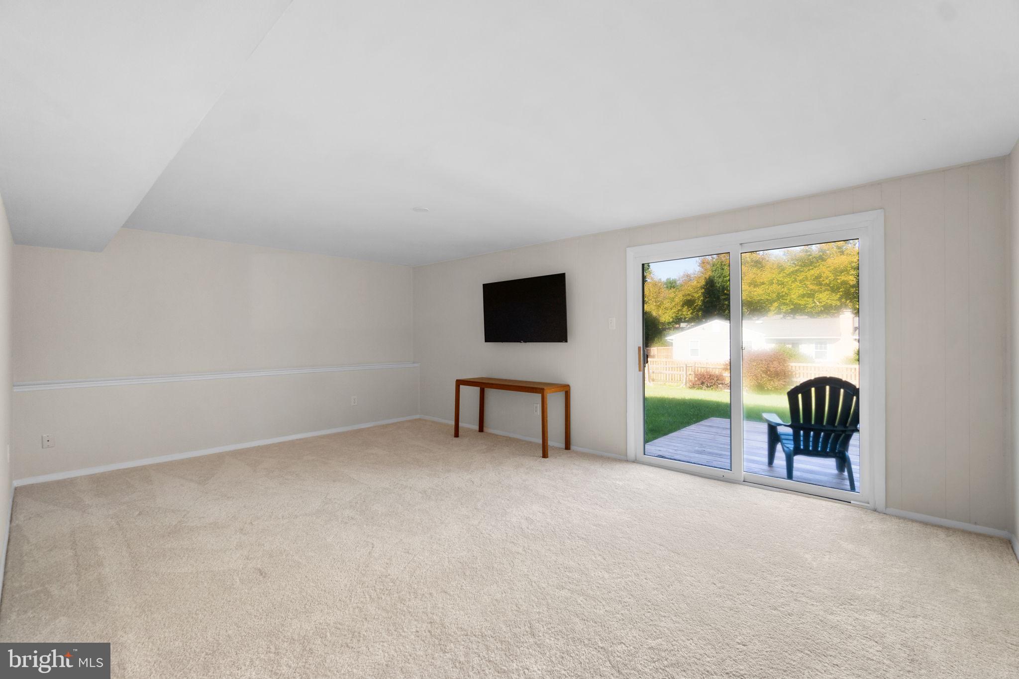 5039 W Running Brook Rd