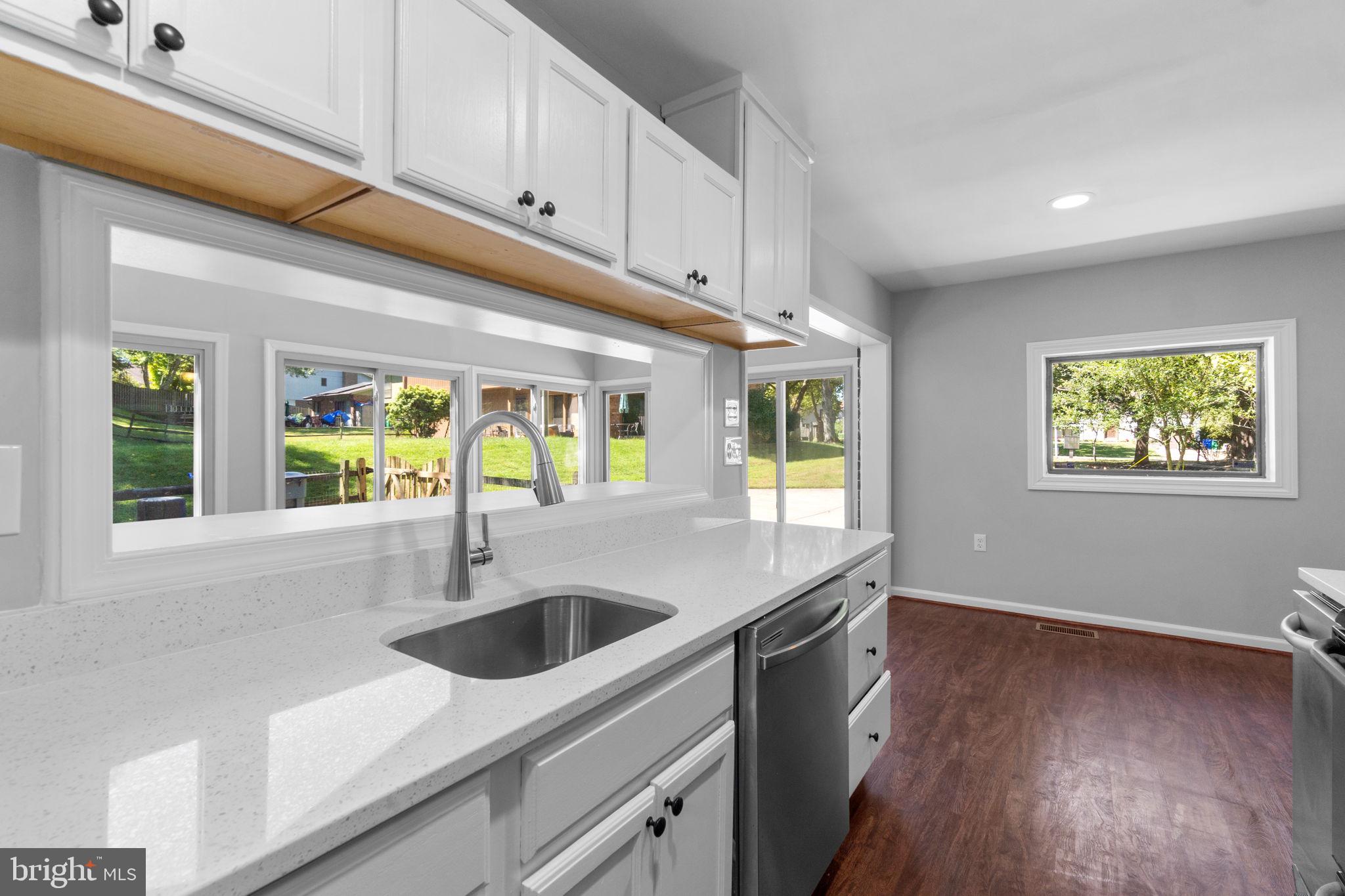 5649 Thunder Hill Rd