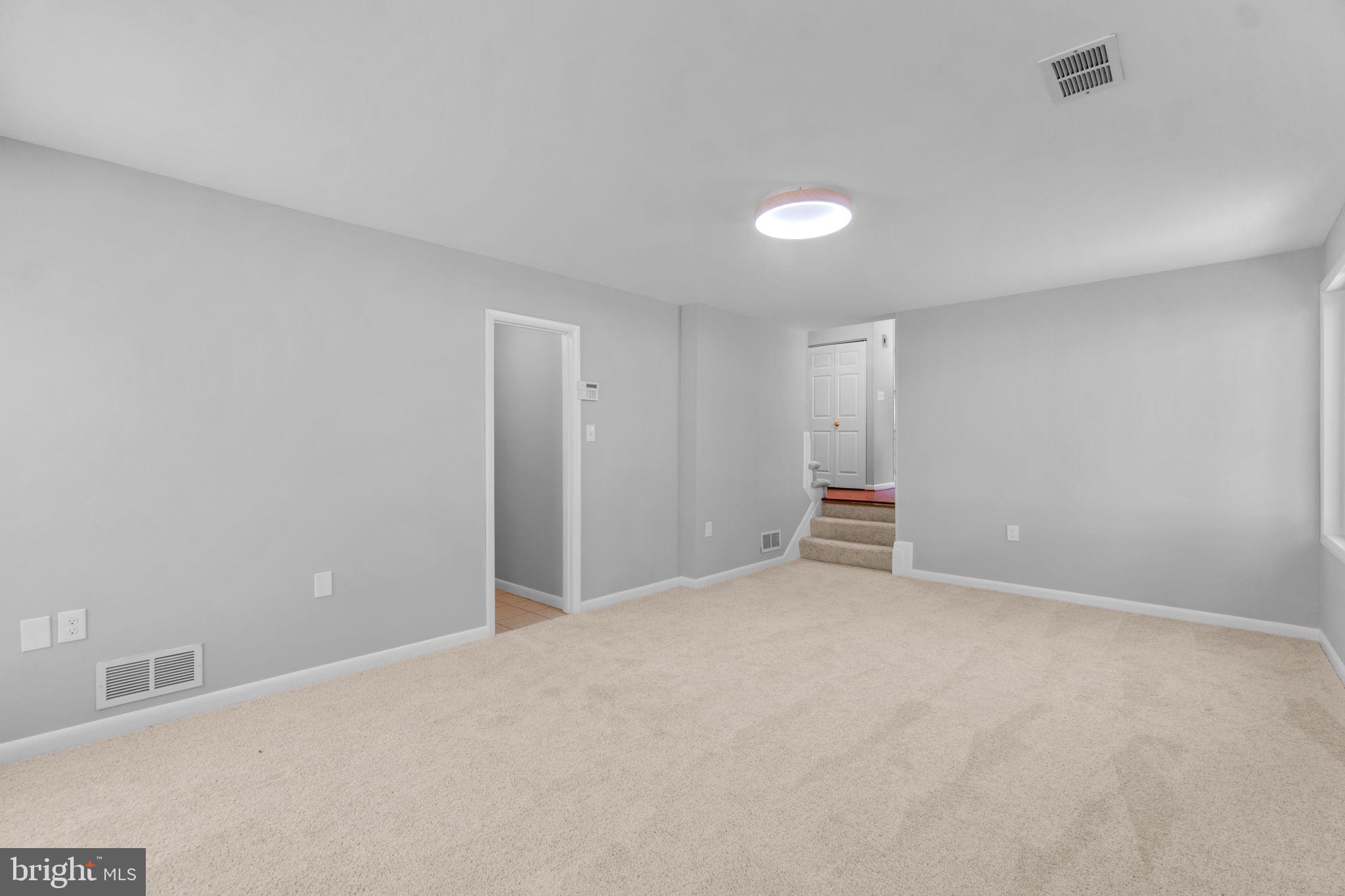 5649 Thunder Hill Rd