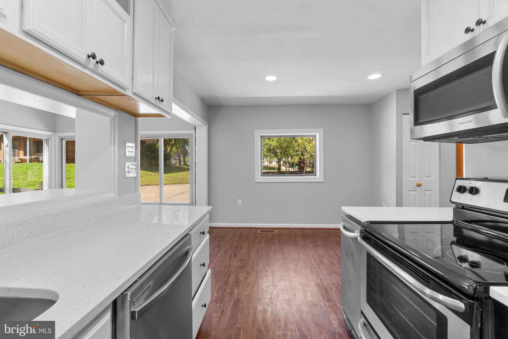 5649 Thunder Hill Rd