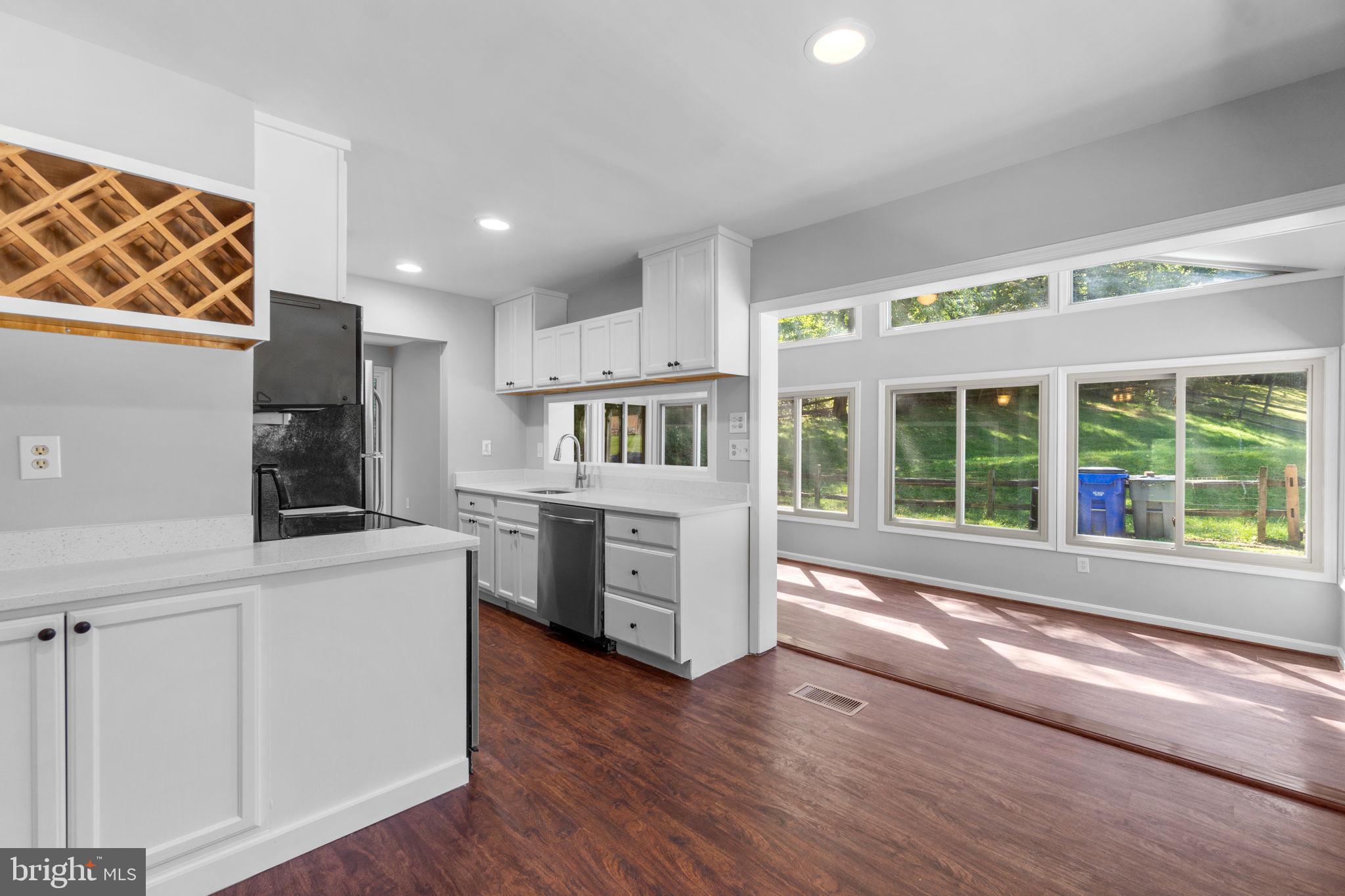 5649 Thunder Hill Rd