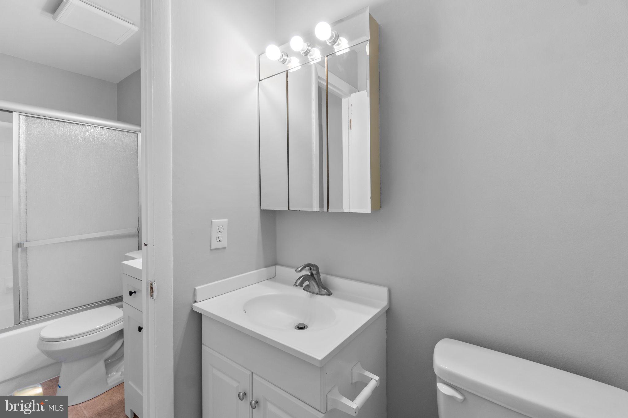 5649 Thunder Hill Rd