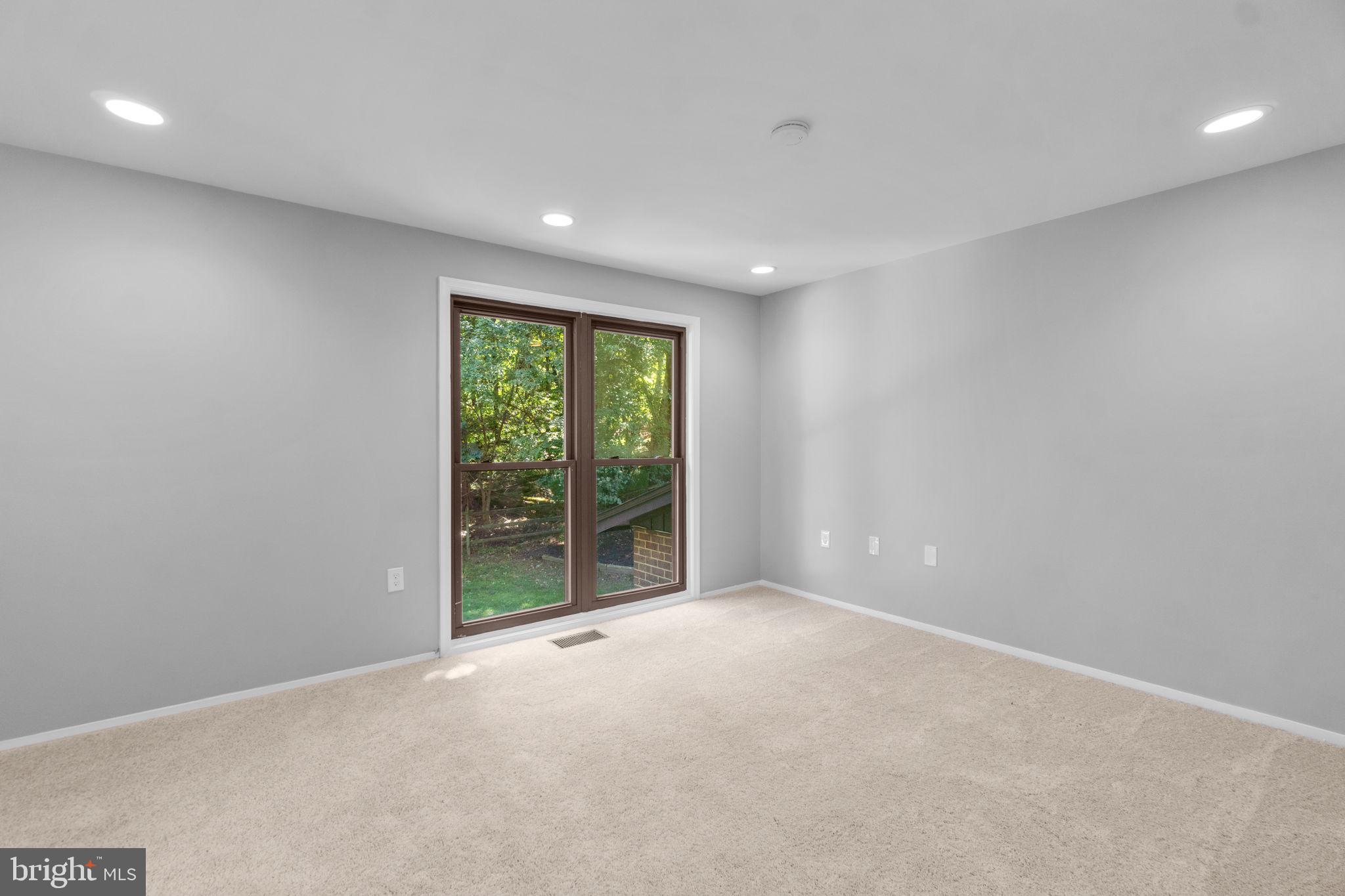 5649 Thunder Hill Rd