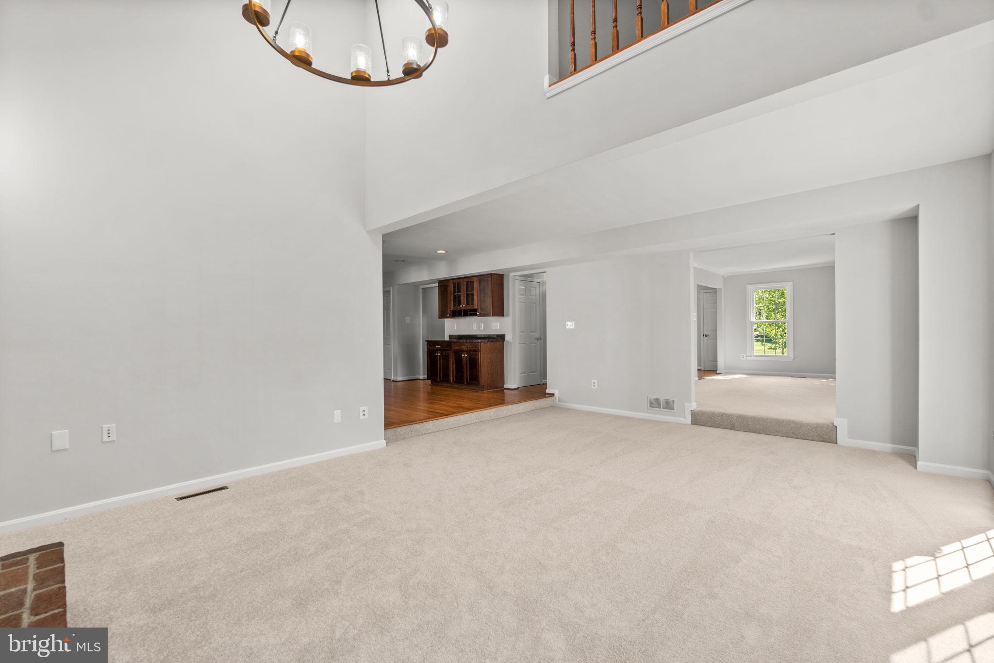 7812 Flagstone Ct NW