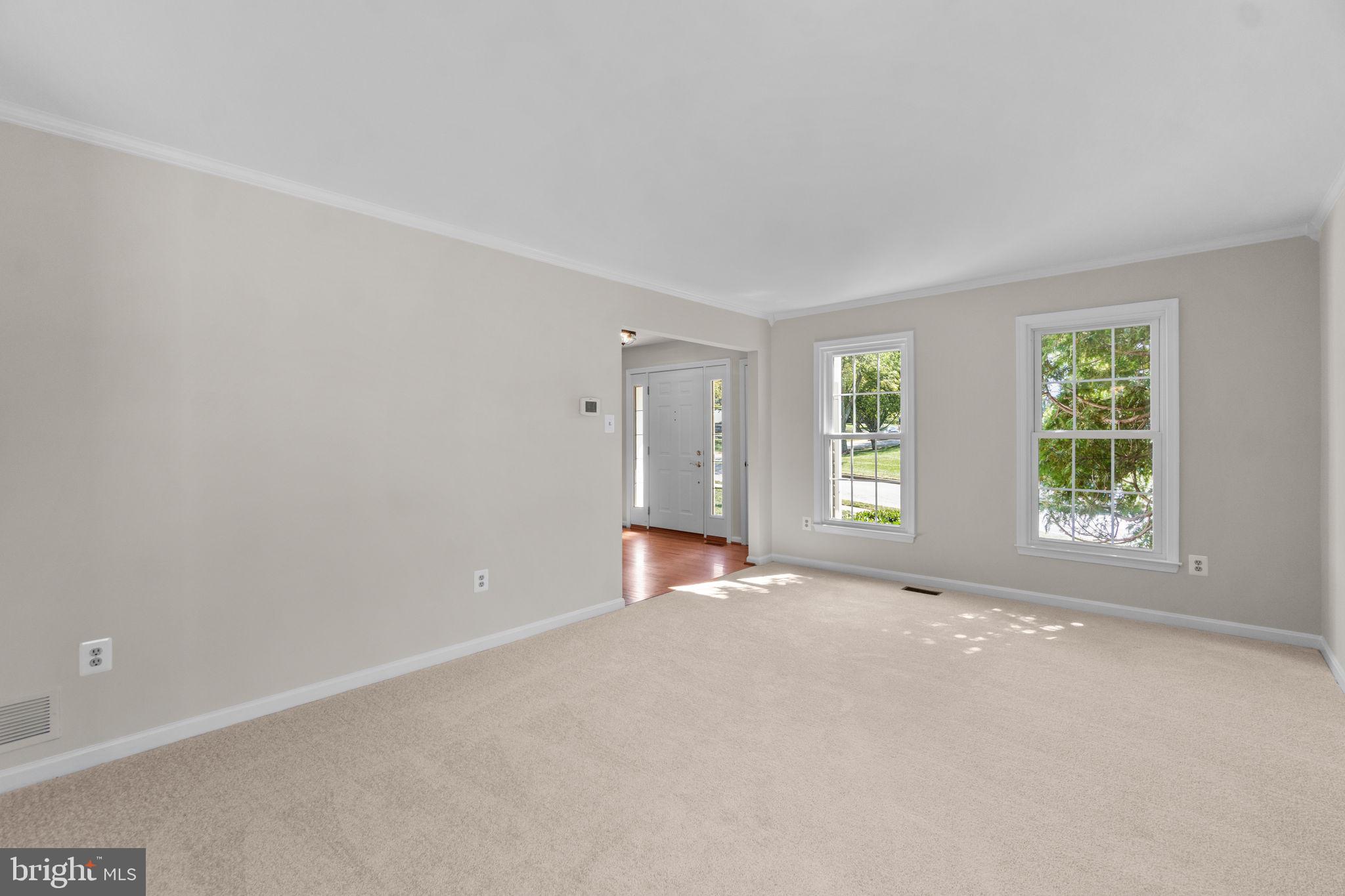 7812 Flagstone Ct NW