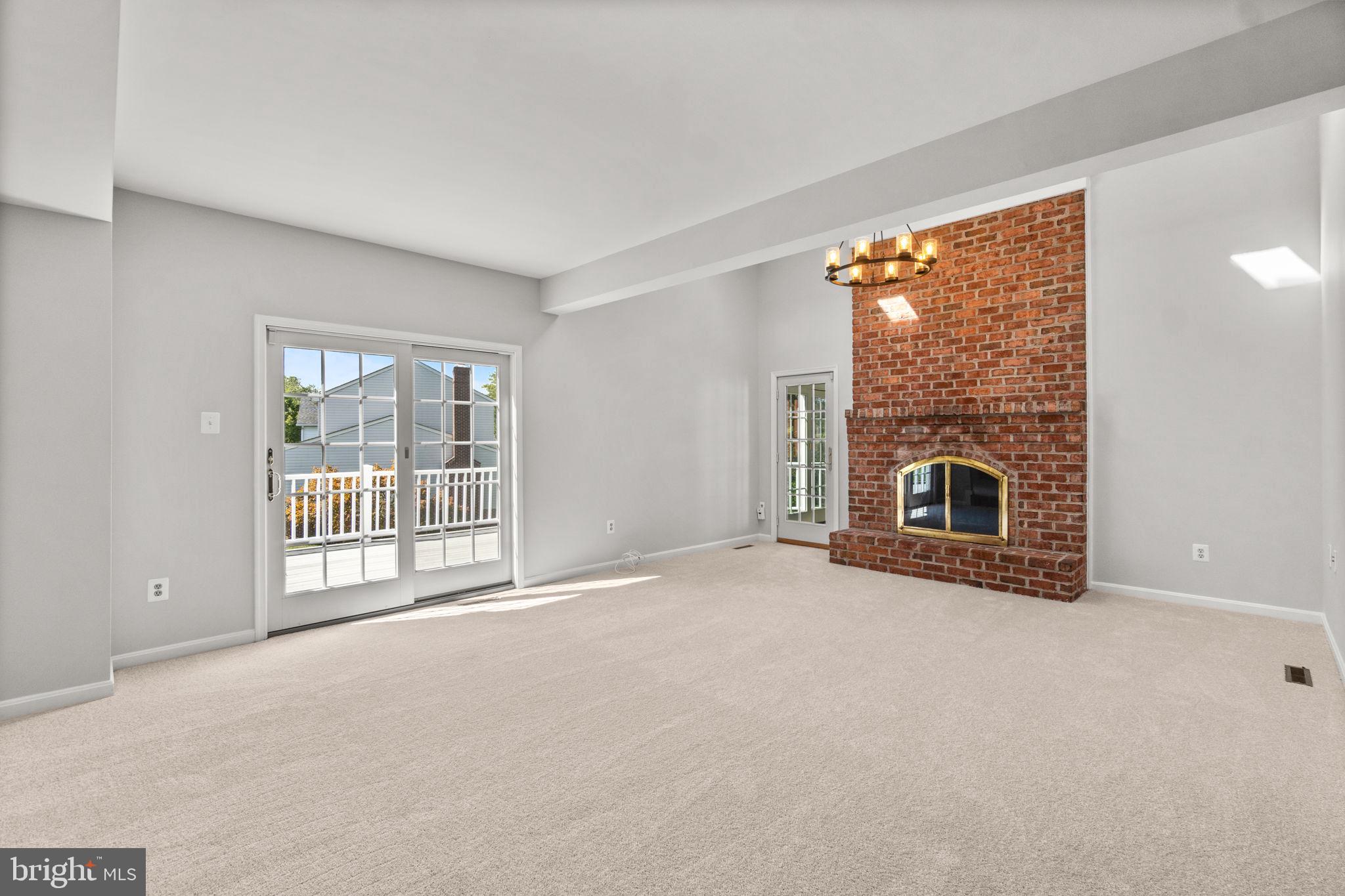 7812 Flagstone Ct NW