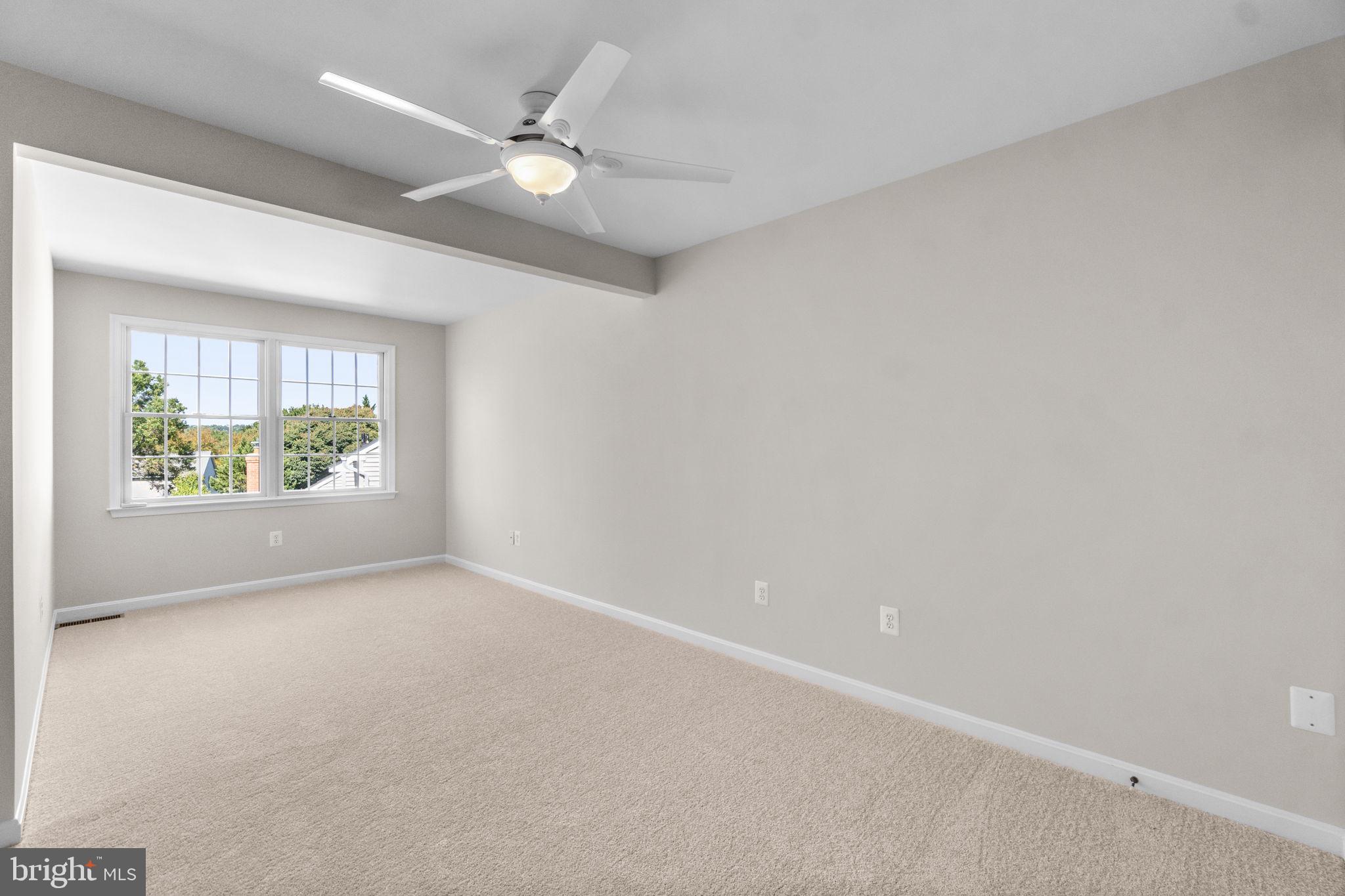 7812 Flagstone Ct NW