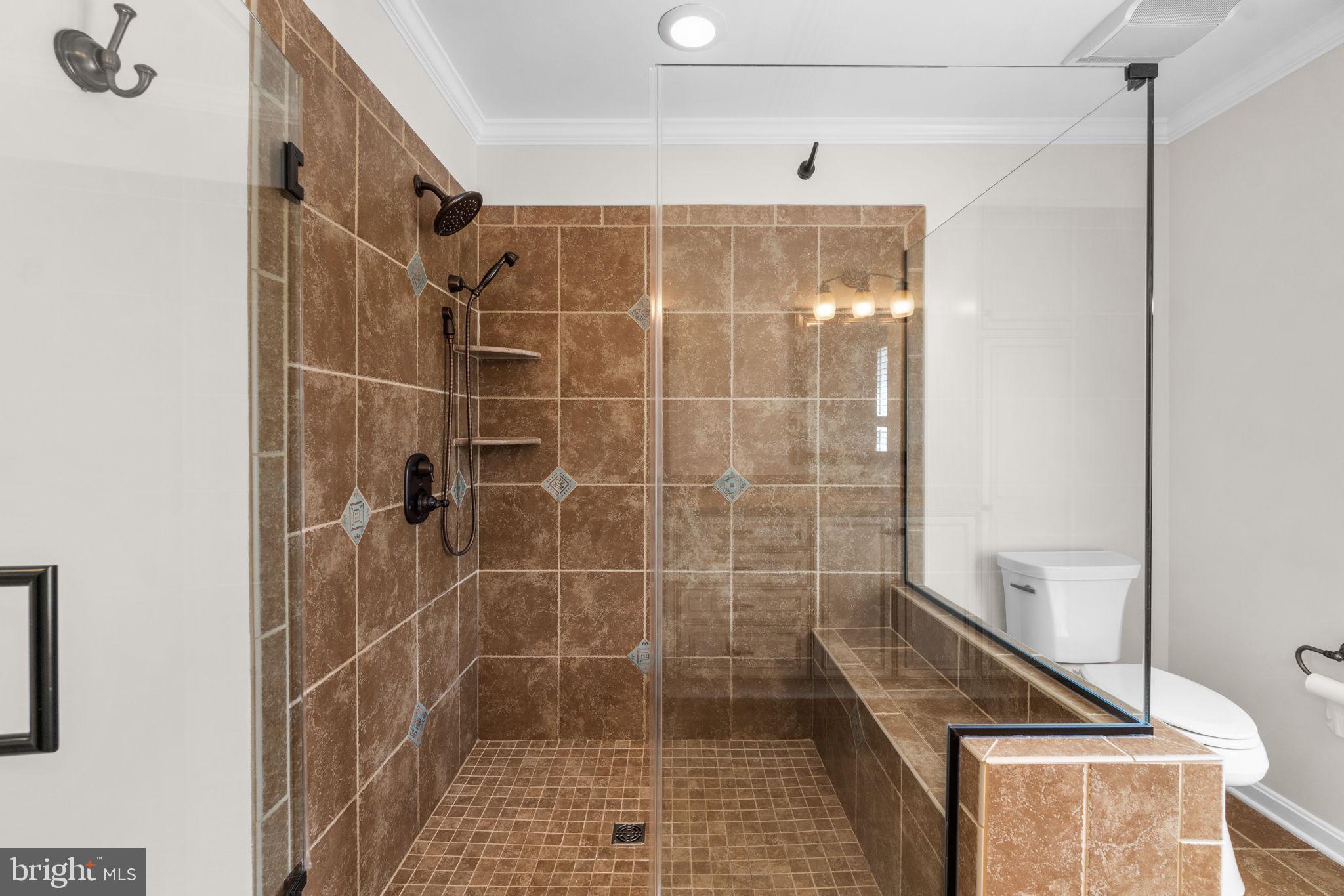 7812 Flagstone Ct NW