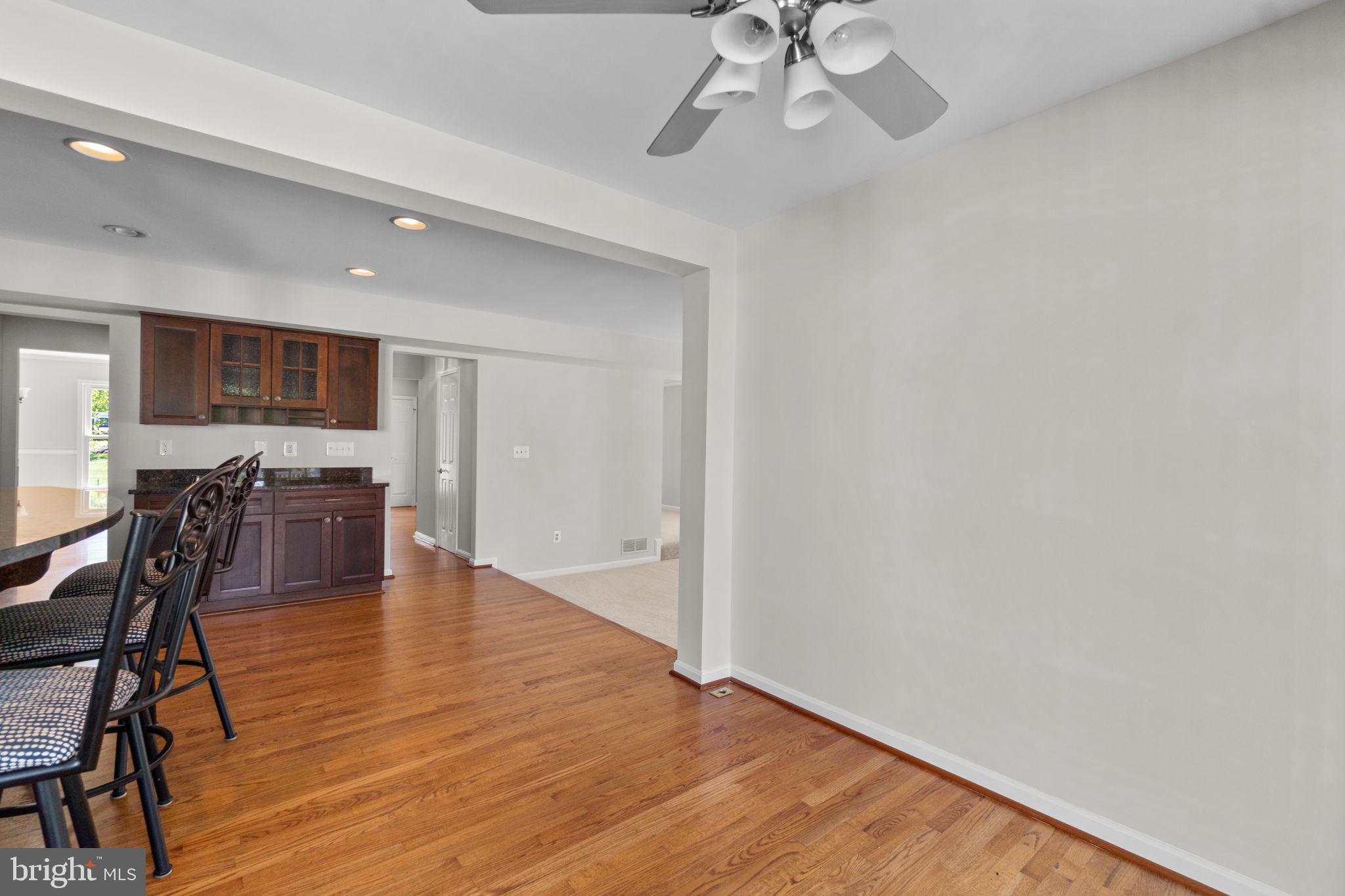 7812 Flagstone Ct NW