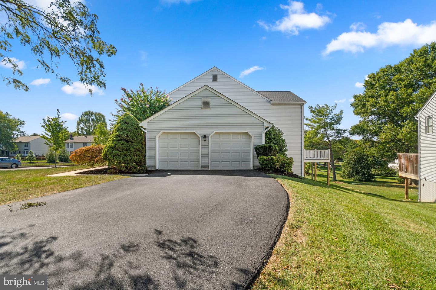 7812 Flagstone Ct NW
