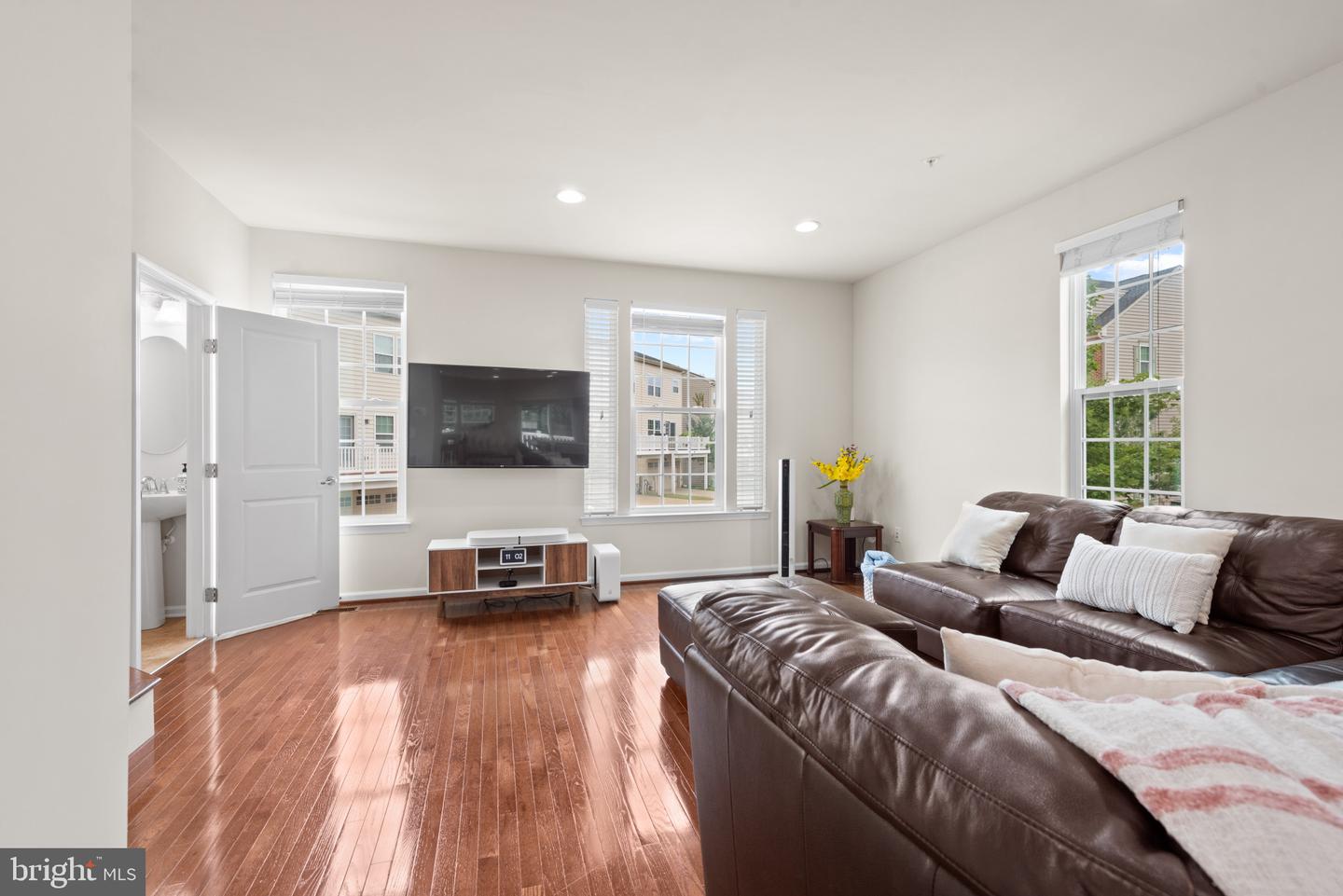 3212 Vogel Rd