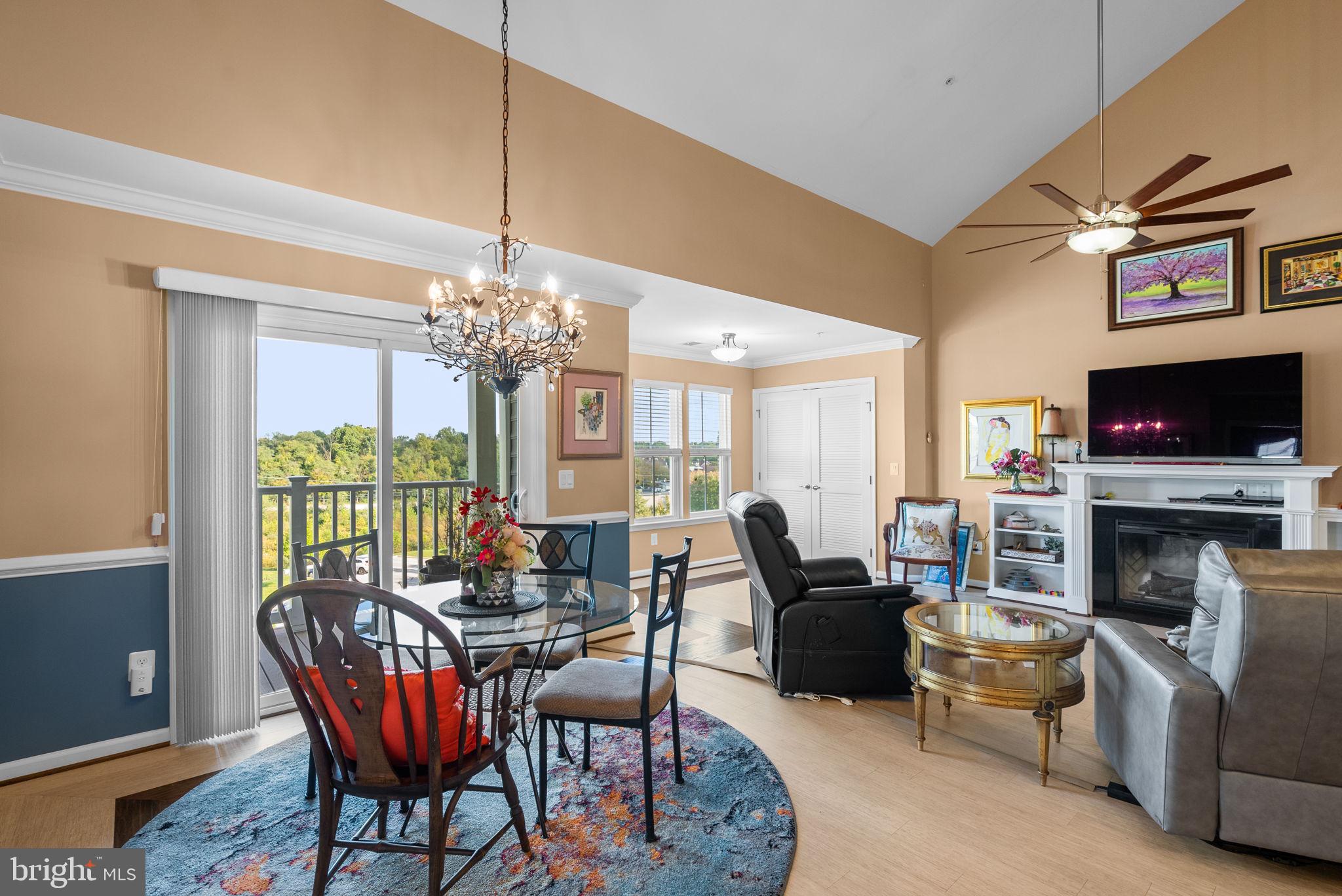 2121 John Stuart Rd #R