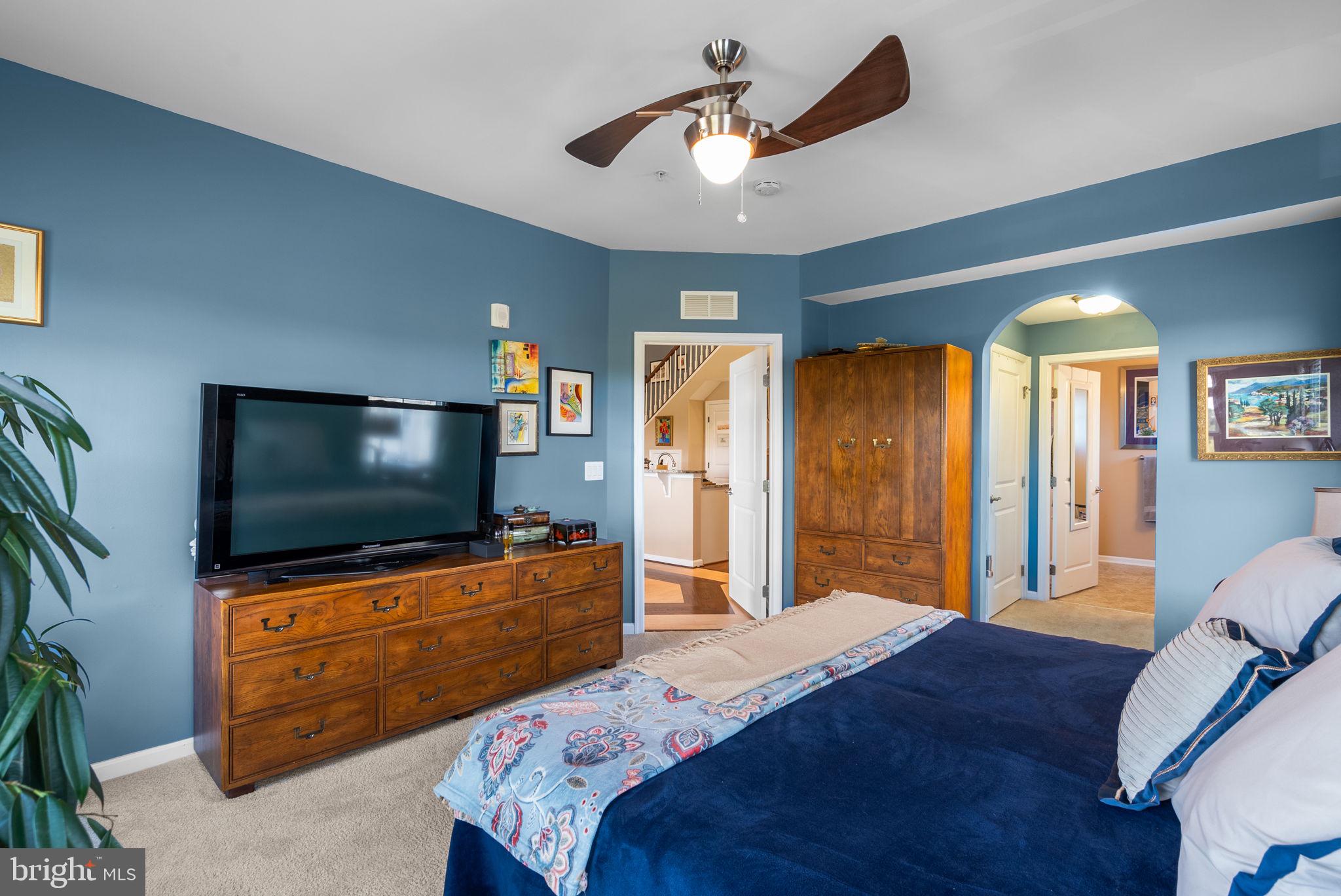 2121 John Stuart Rd #R