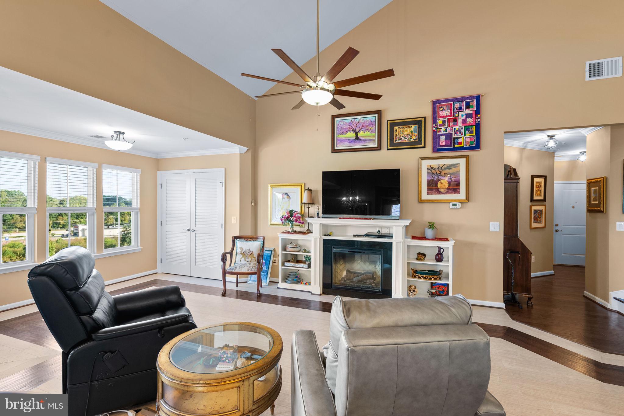 2121 John Stuart Rd #R