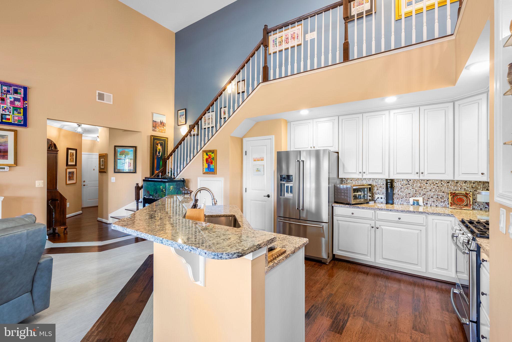 2121 John Stuart Rd #R