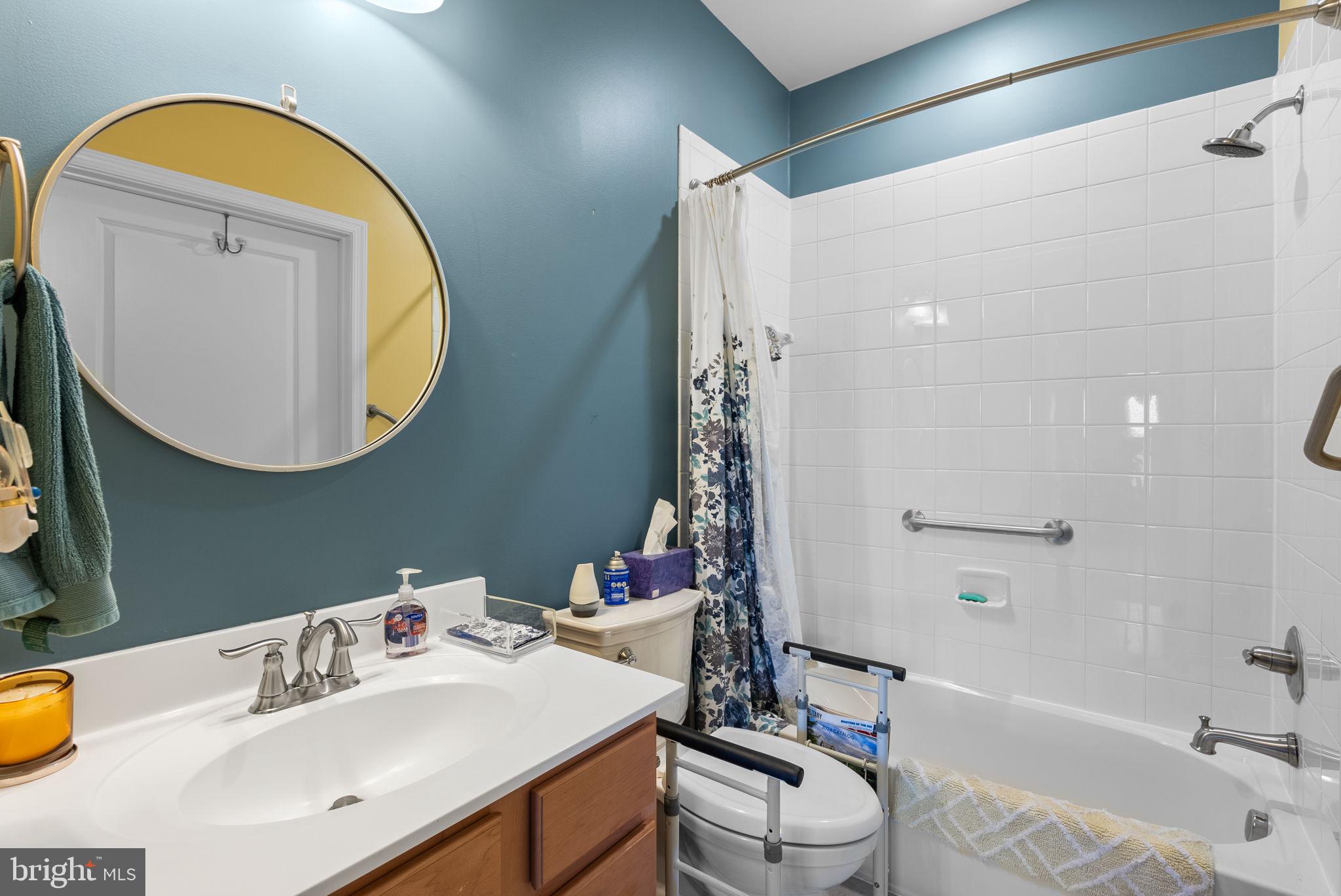 2121 John Stuart Rd #R