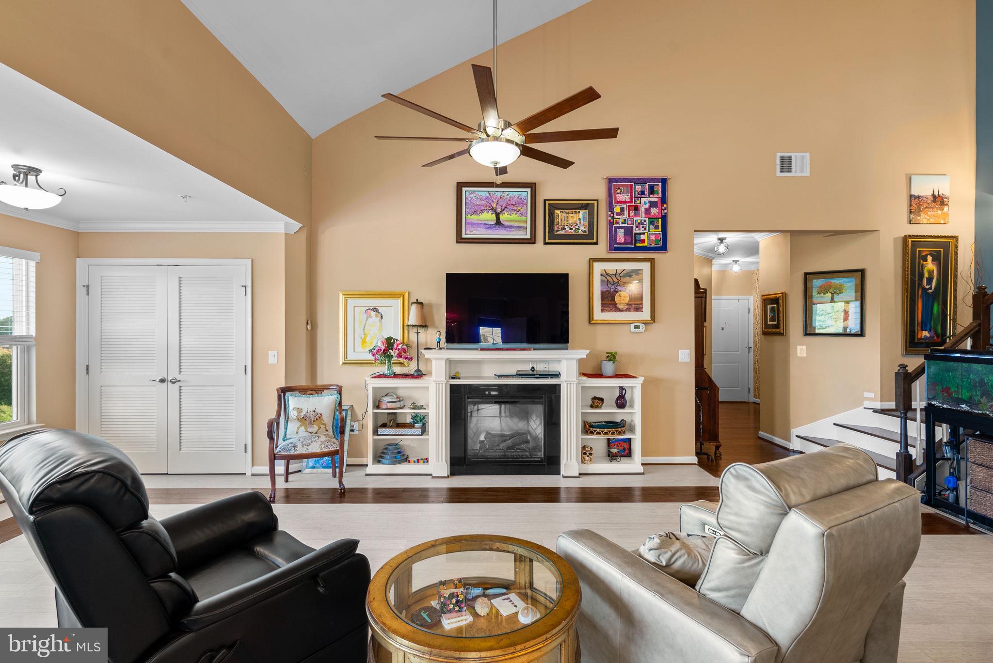 2121 John Stuart Rd #R