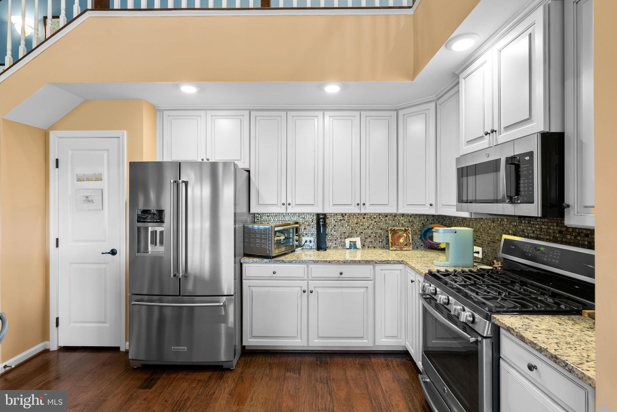 2121 John Stuart Rd #R