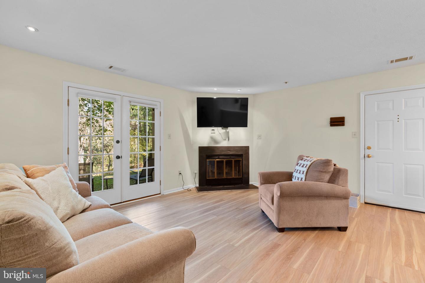 4728 Dorsey Hall Dr #801