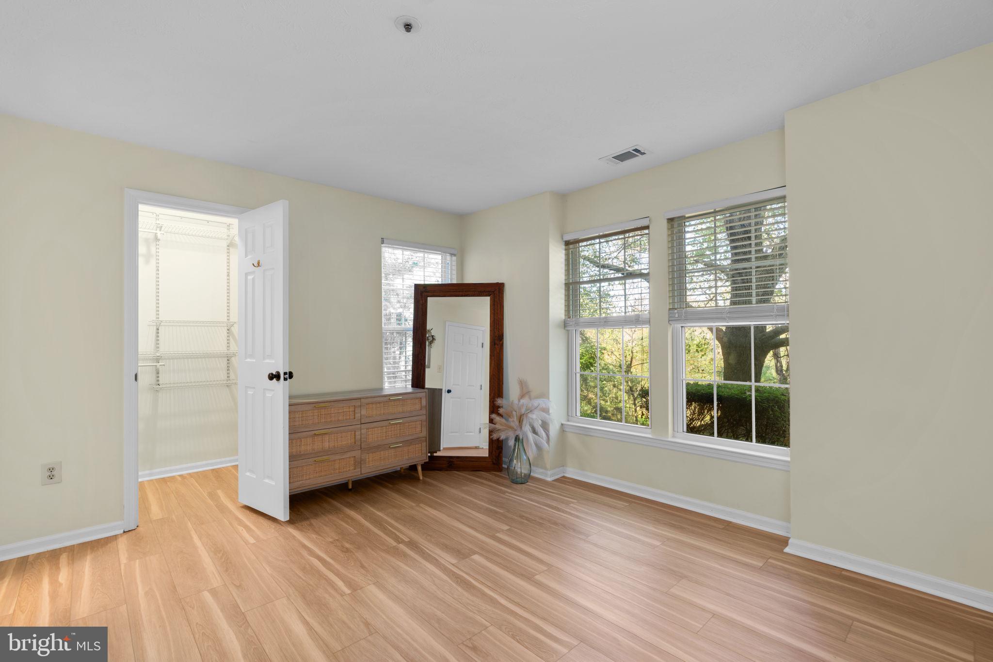 4728 Dorsey Hall Dr #801