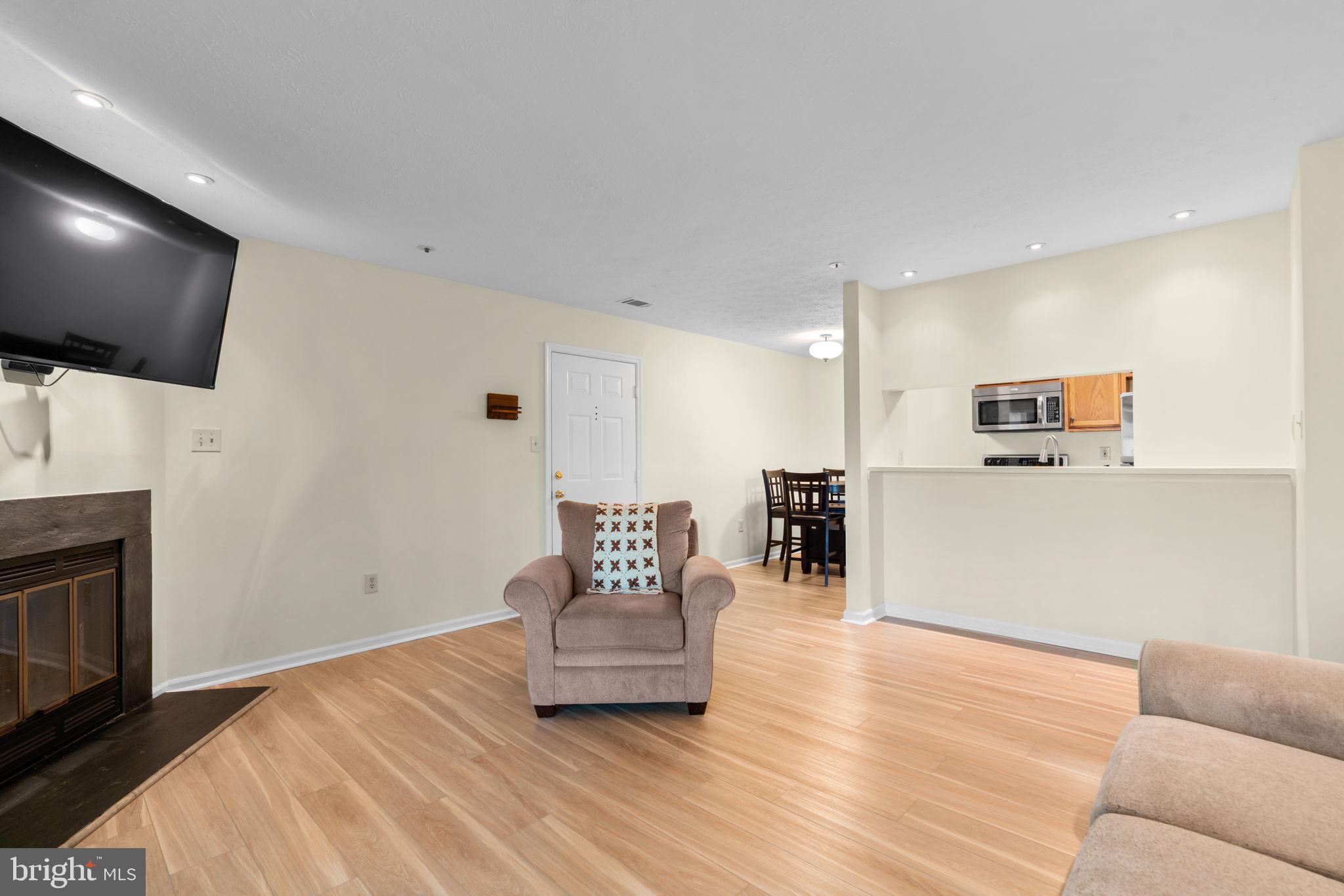 4728 Dorsey Hall Dr #801