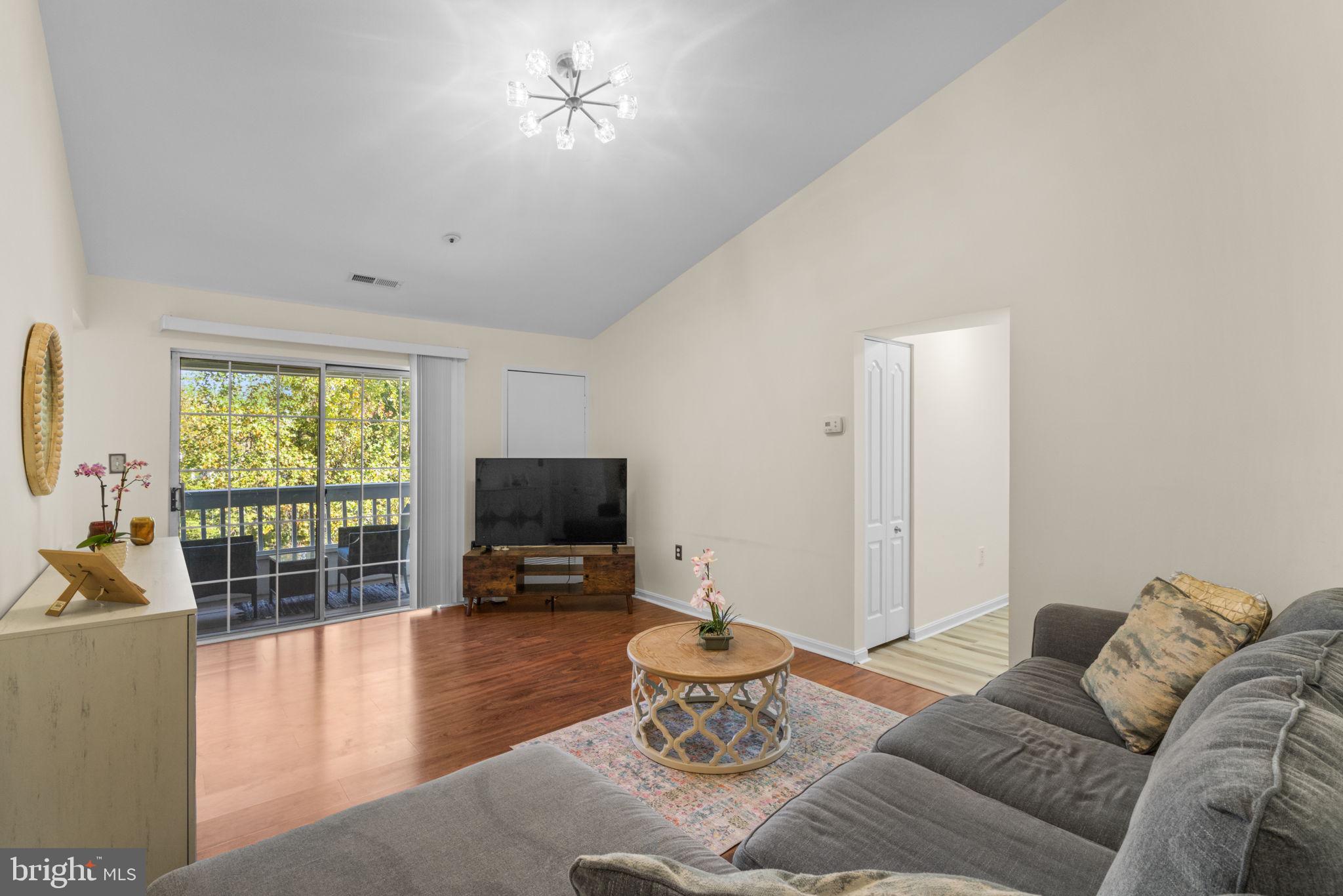 8511 FALLS RUN RD #K