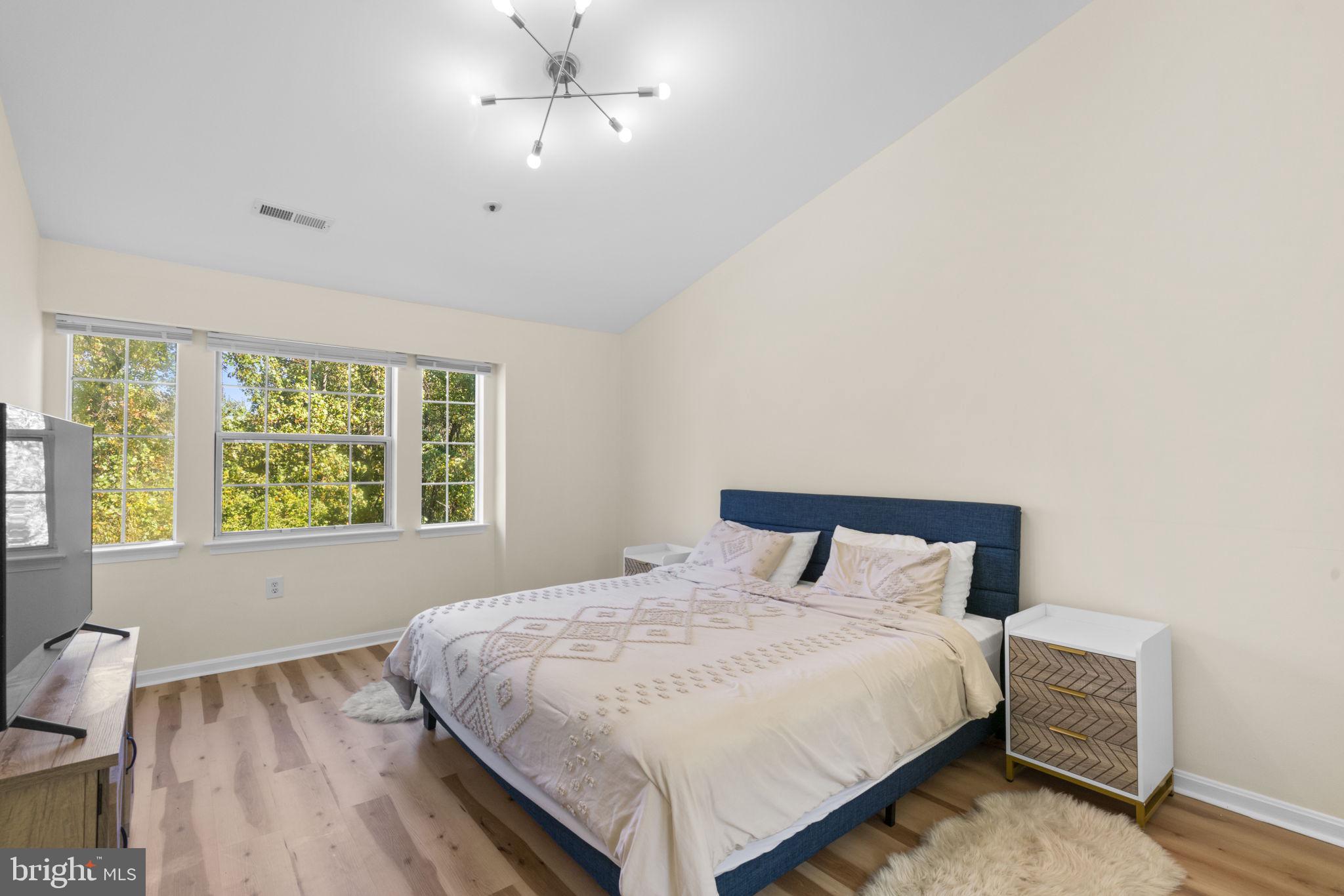 8511 FALLS RUN RD #K