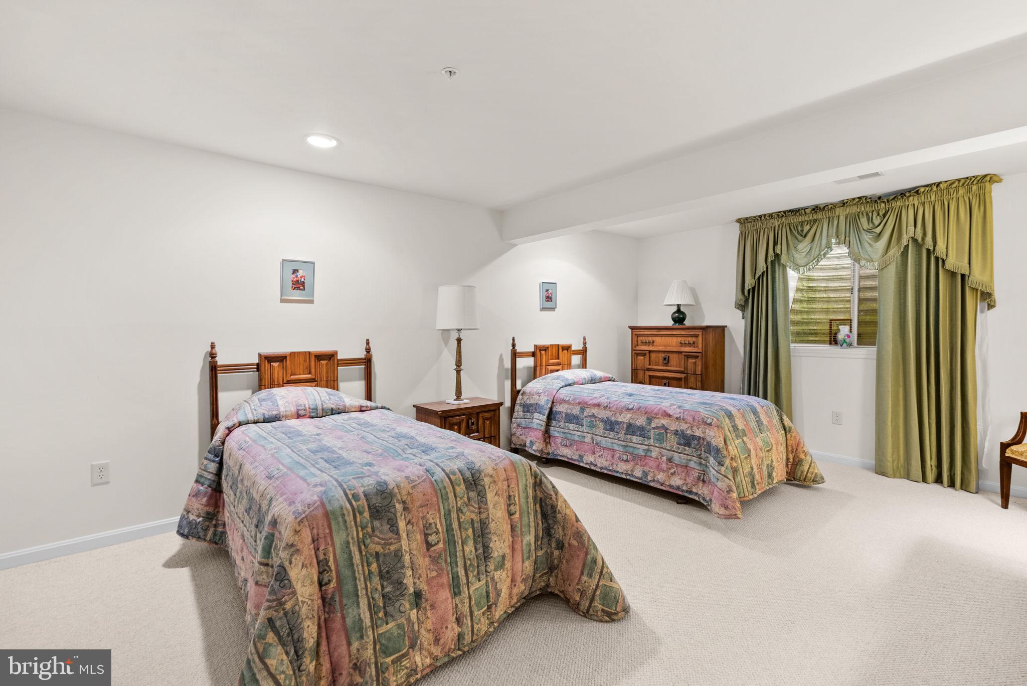 10701 Shady Summer Dr #12