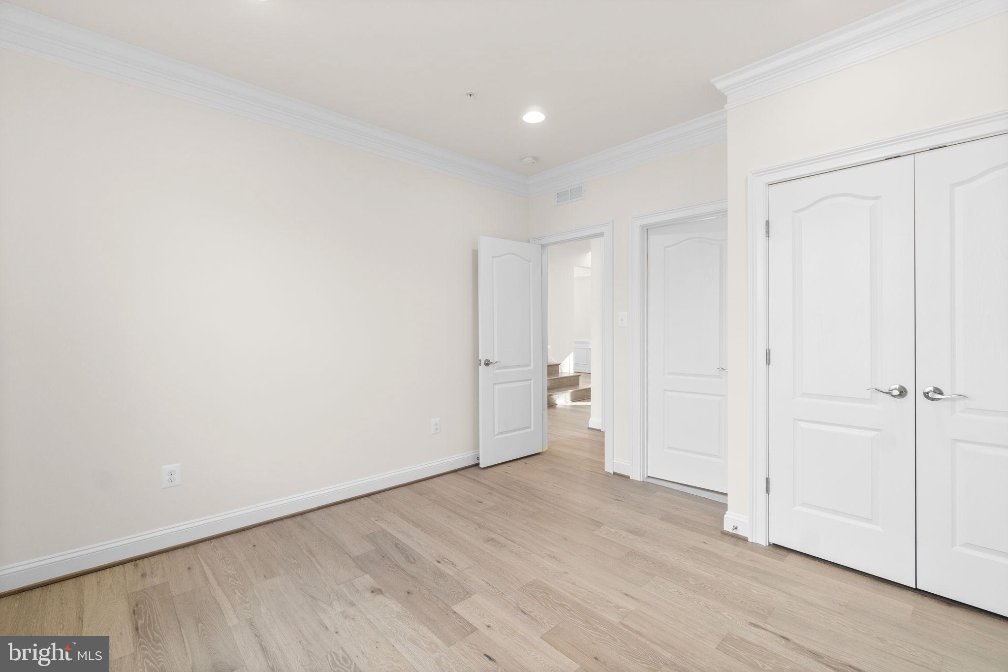 5005 Poplar Ridge Ln