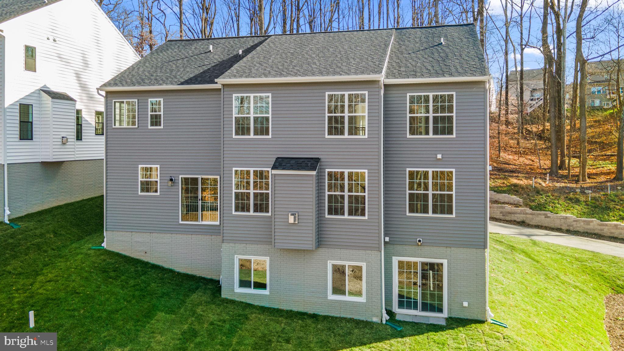 5005 Poplar Ridge Ln