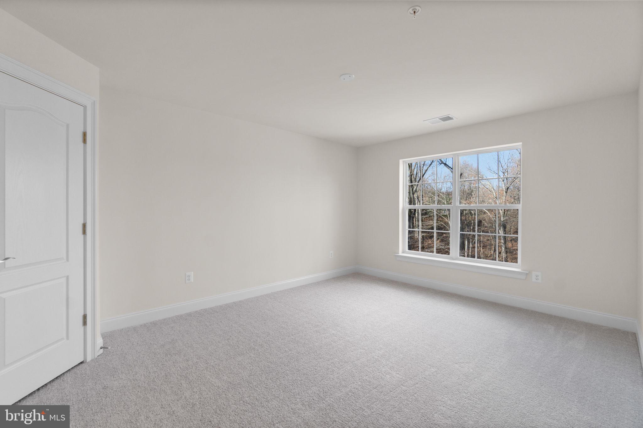 5005 Poplar Ridge Ln