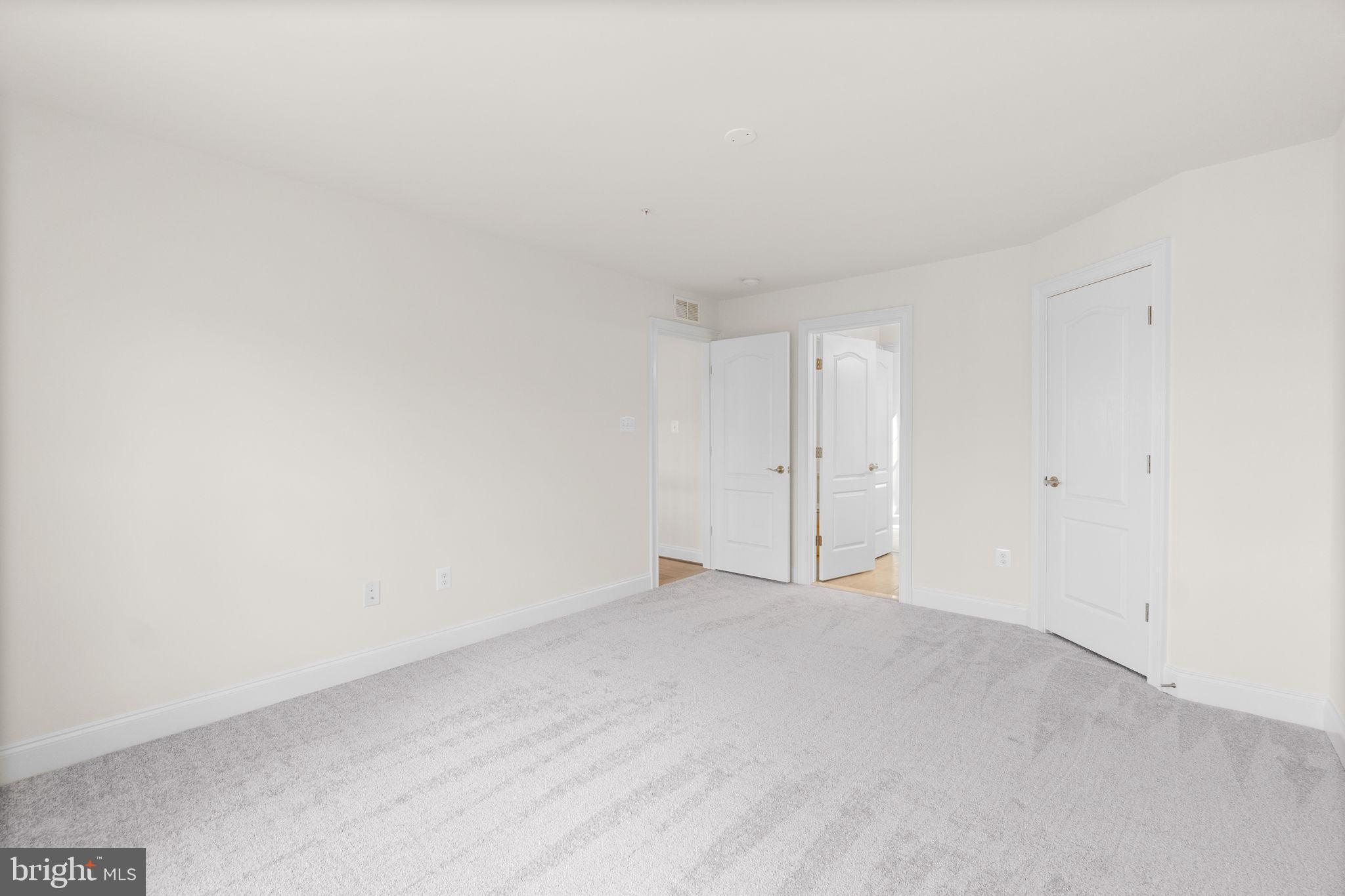 5005 Poplar Ridge Ln