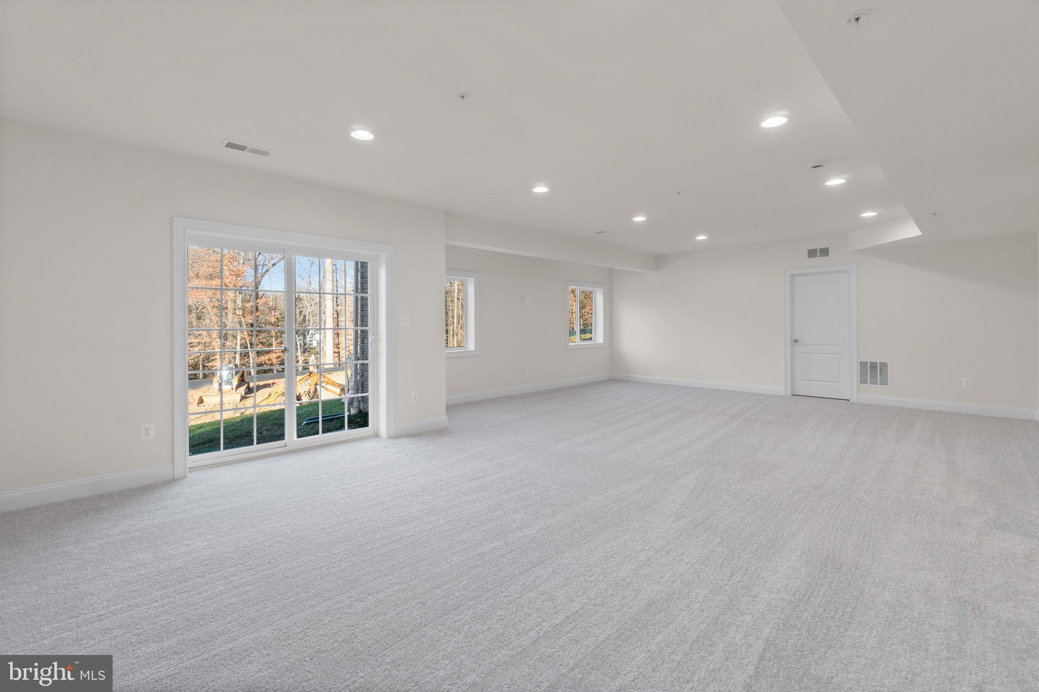 5005 Poplar Ridge Ln