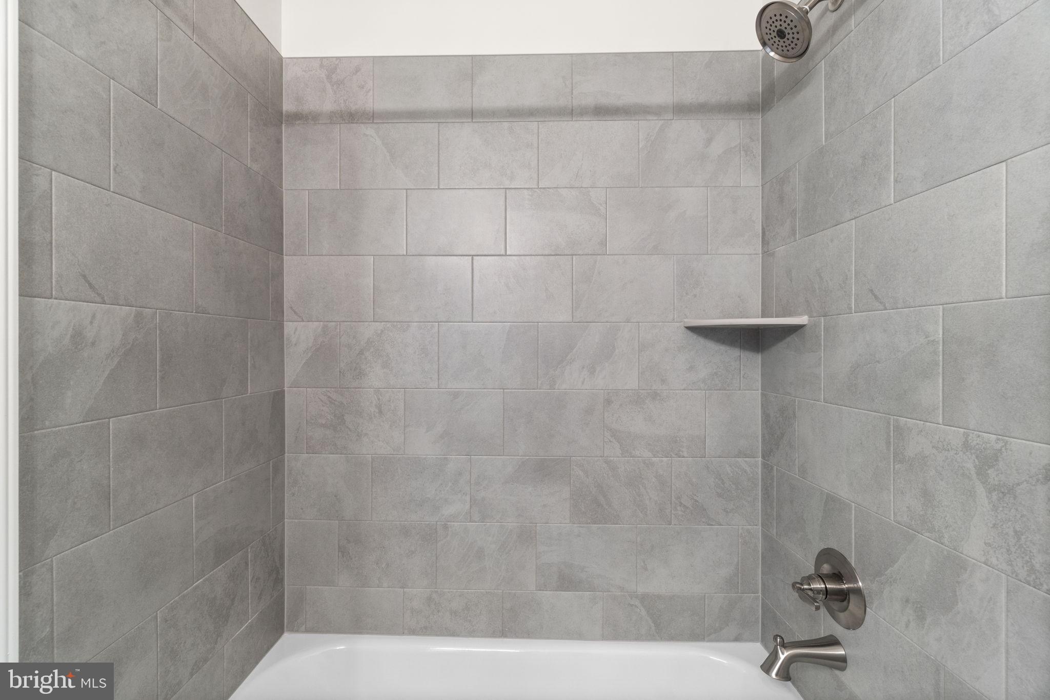 5005 Poplar Ridge Ln