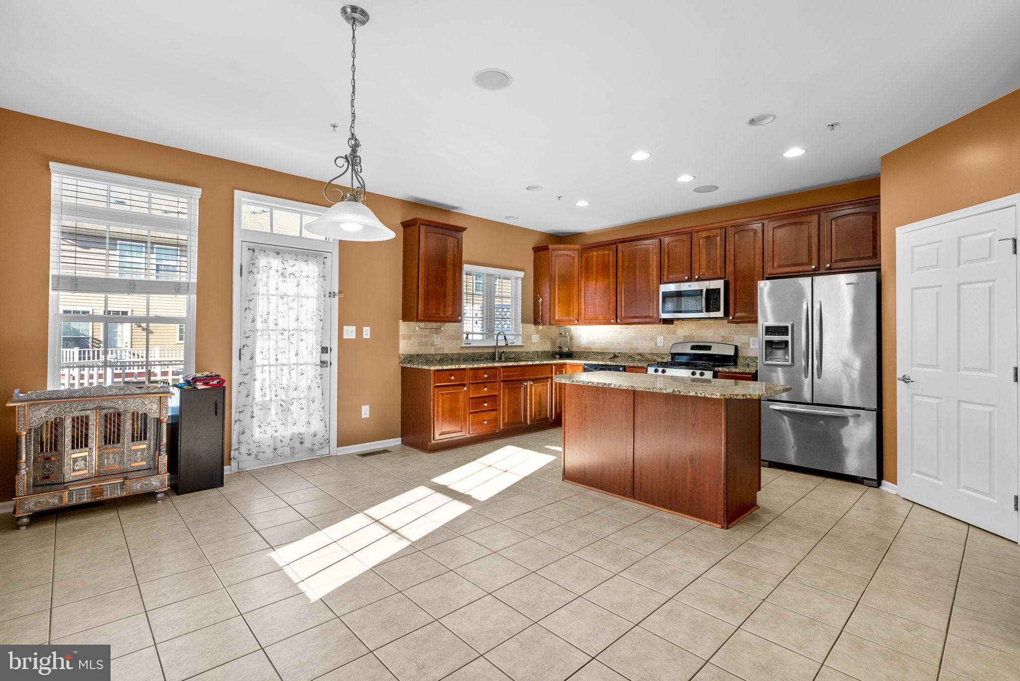 4802 Portsmouth Rd #25