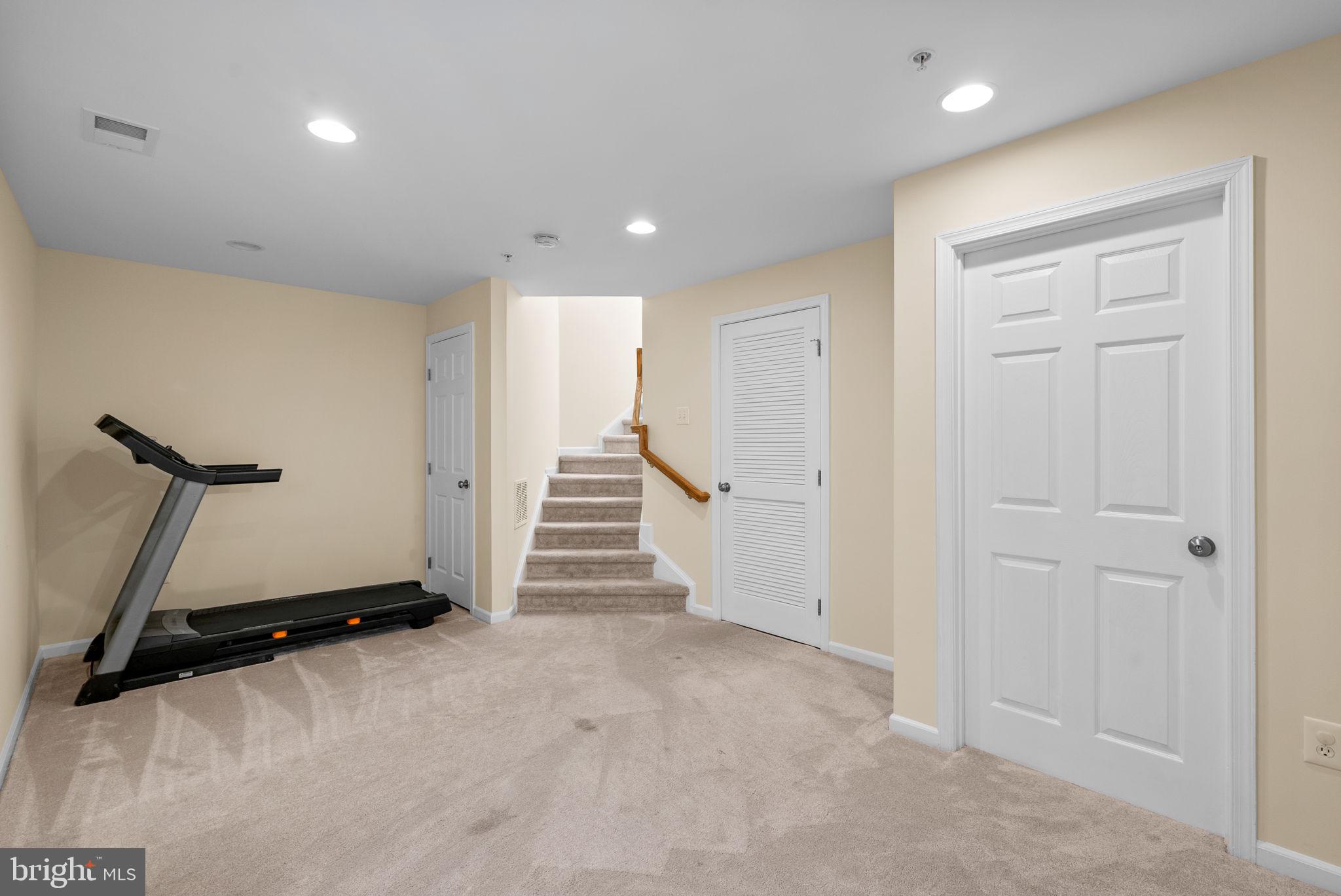 4802 Portsmouth Rd #25