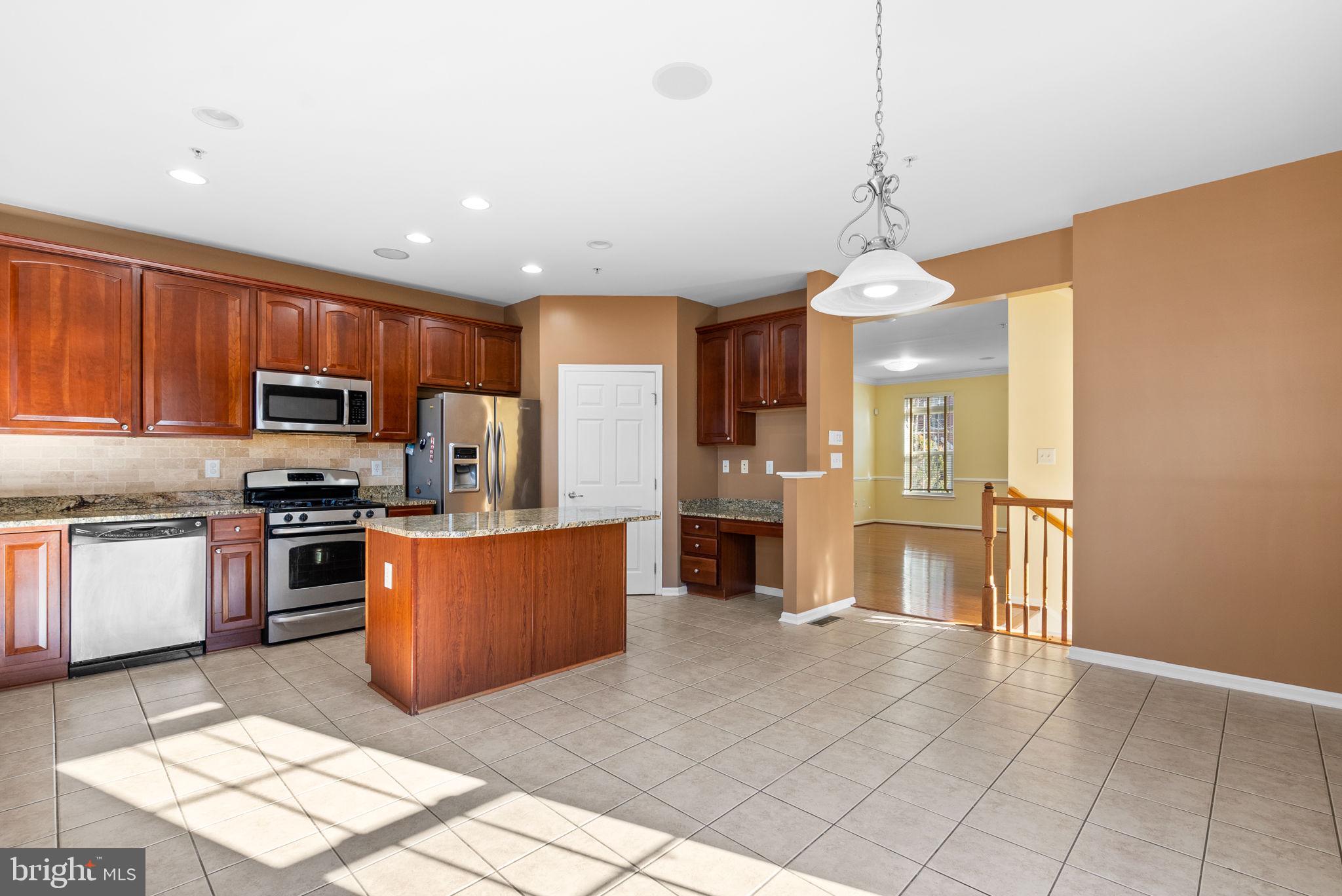 4802 Portsmouth Rd #25