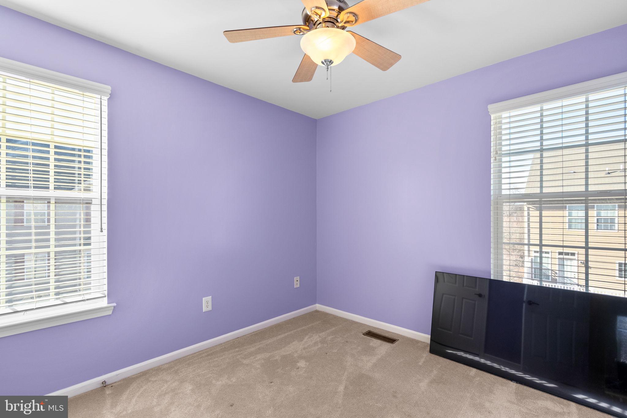 4802 Portsmouth Rd #25