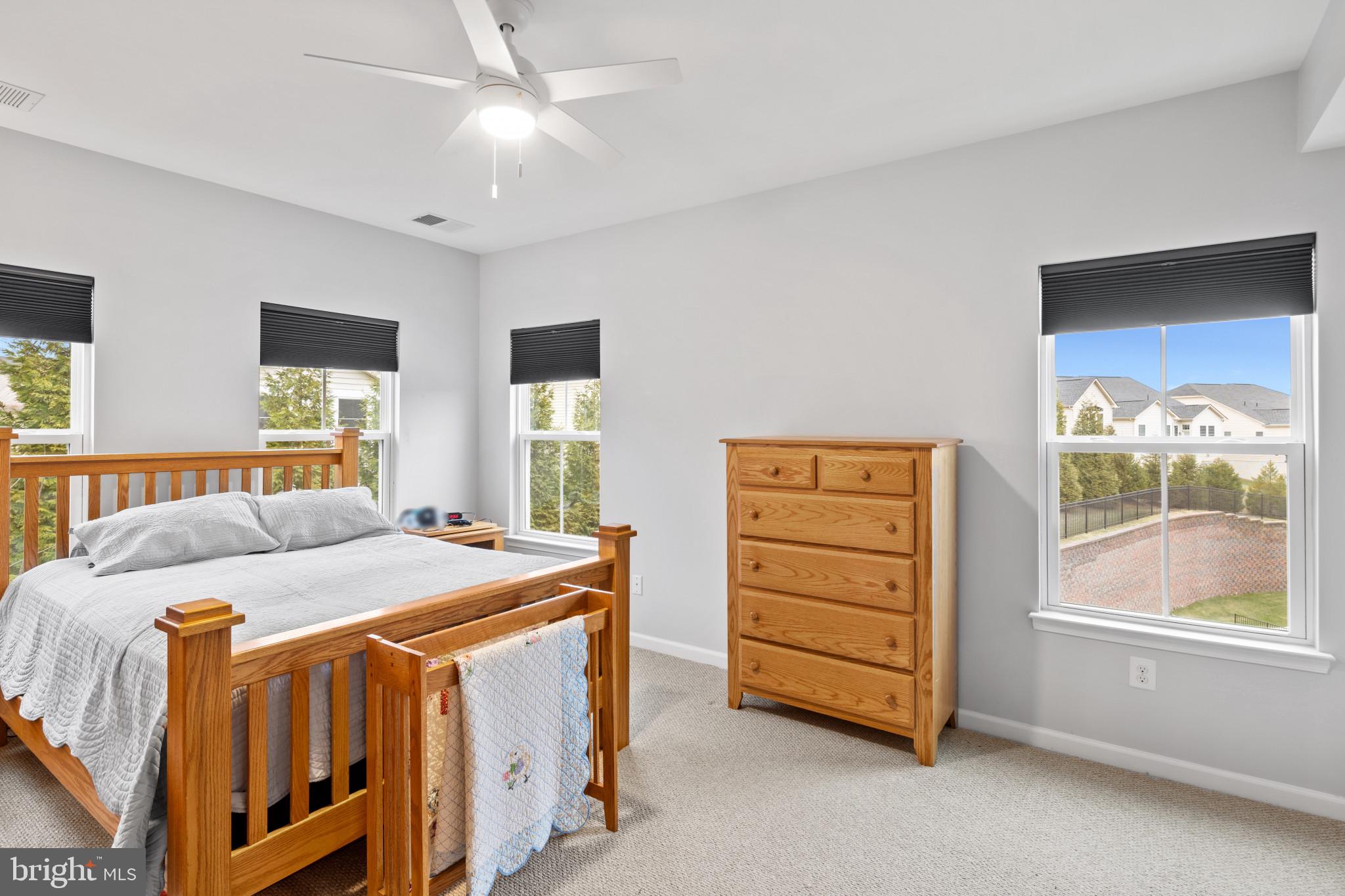 2221 John Gravel Rd #Q