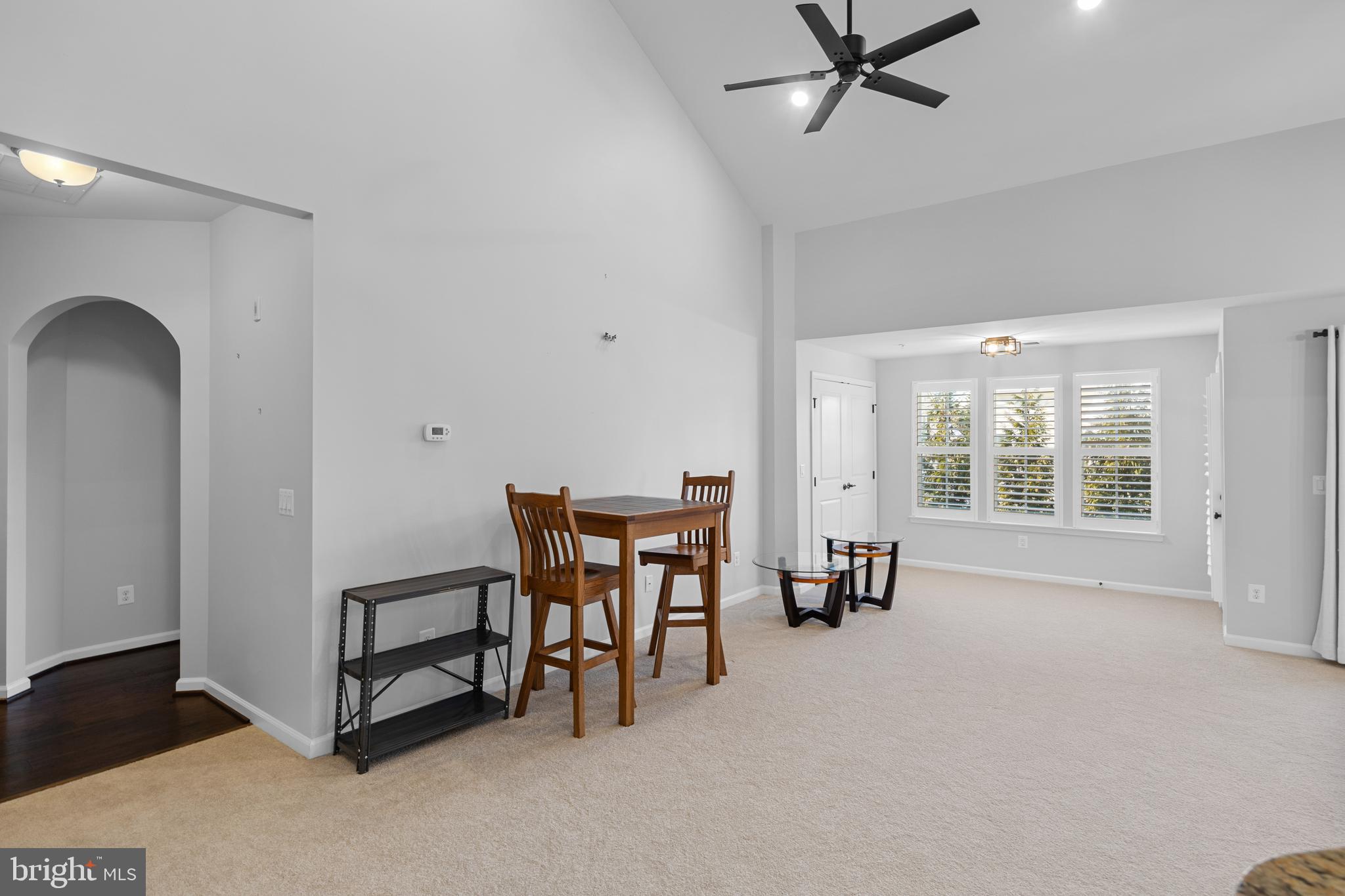 2221 John Gravel Rd #Q