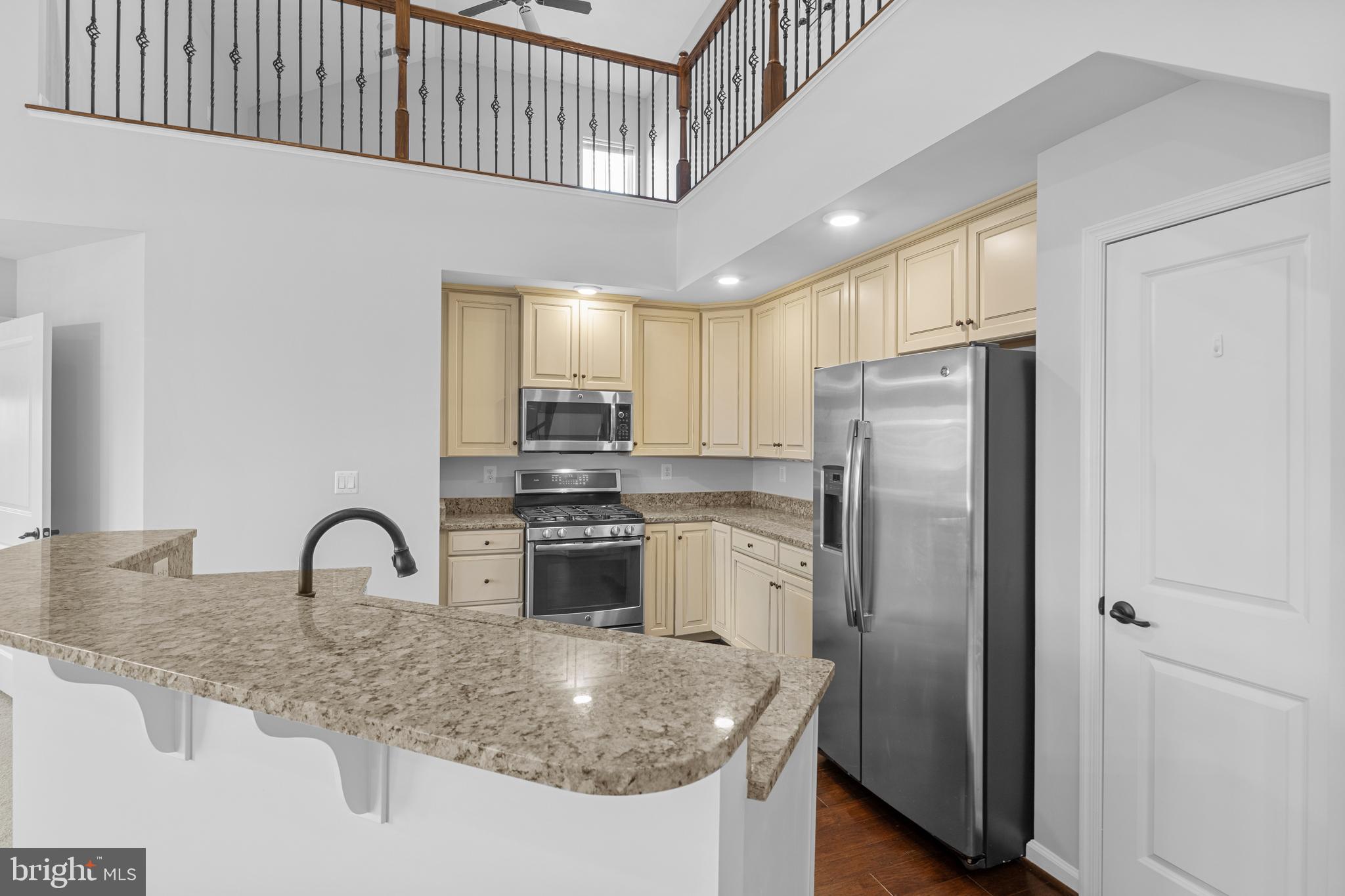 2221 John Gravel Rd #Q