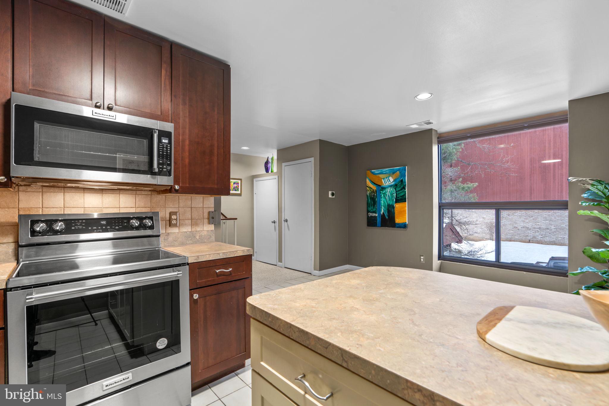 5550 Vantage Point Rd