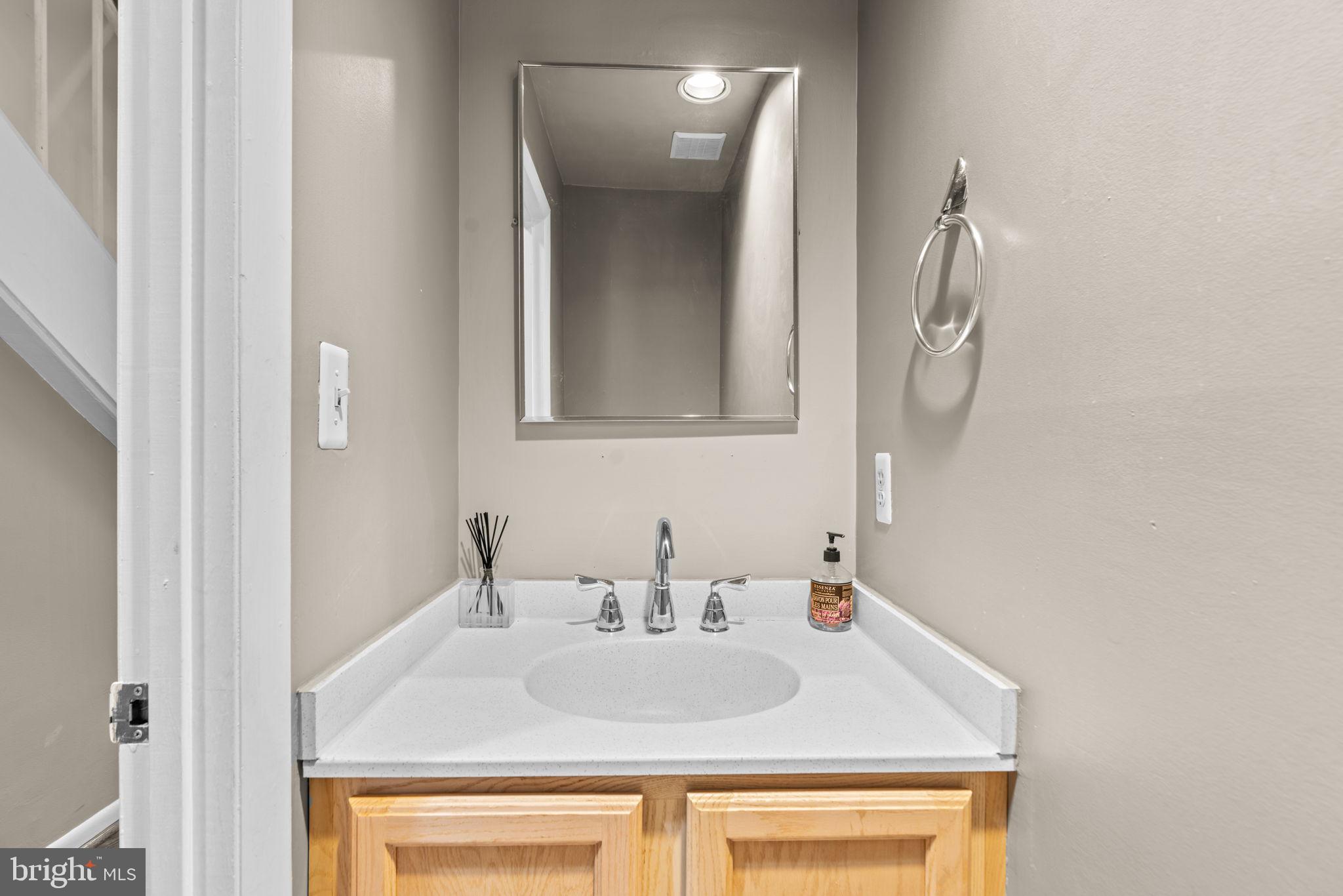 5550 Vantage Point Rd