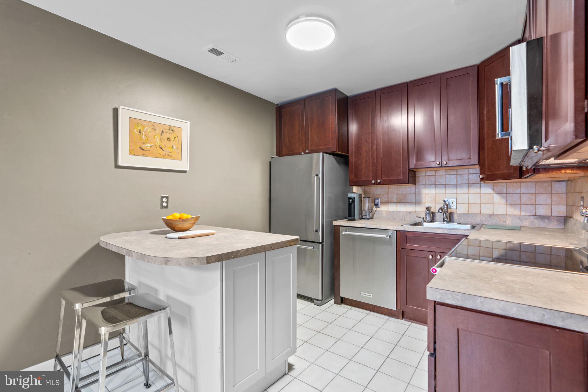 5550 Vantage Point Rd